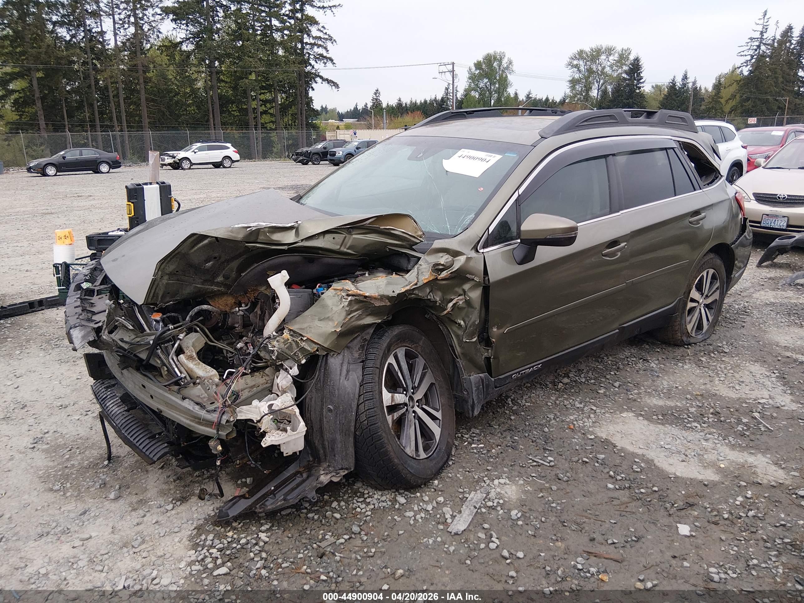 SUBARU OUTBACK image 2