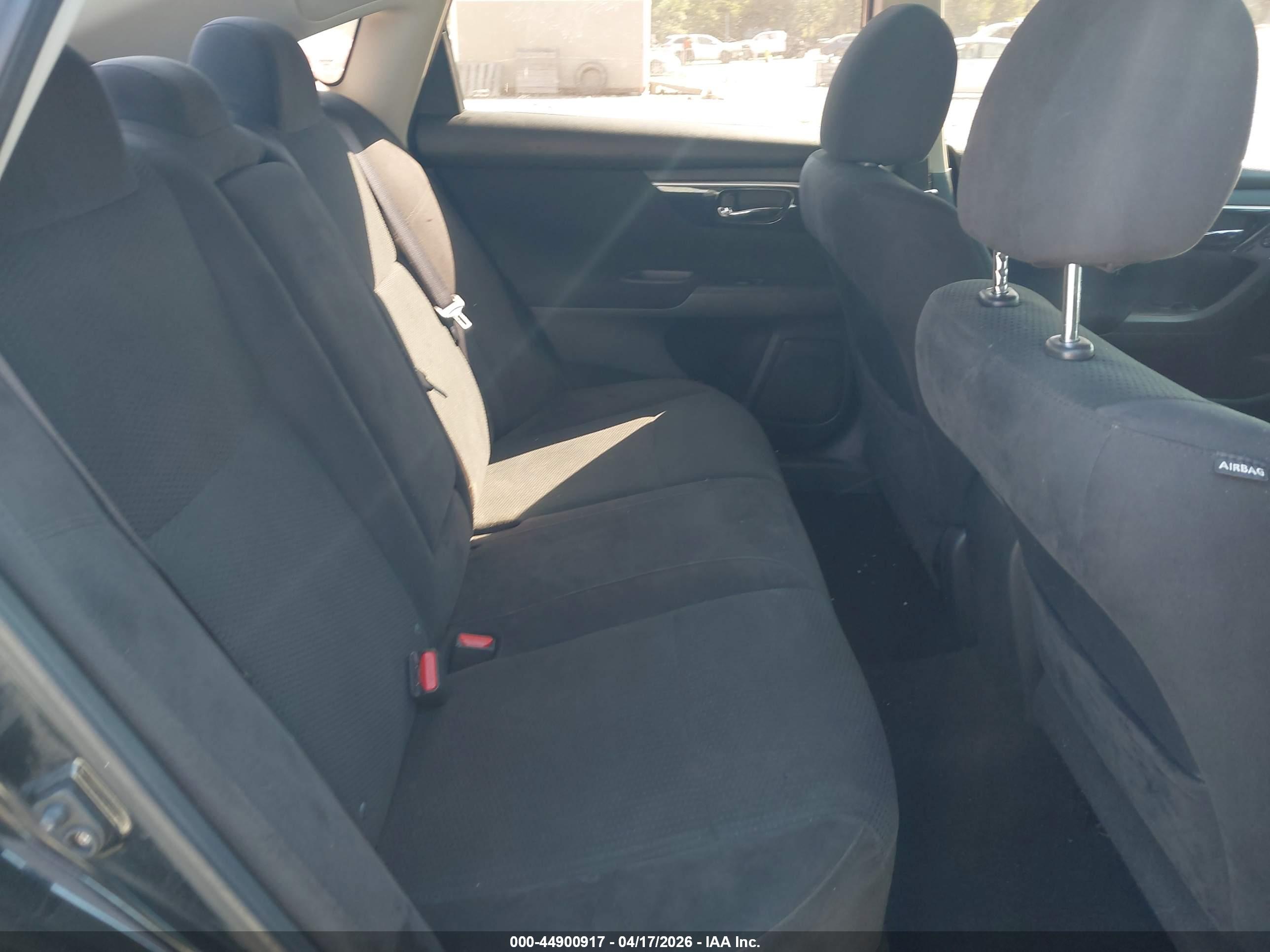 NISSAN ALTIMA image 8