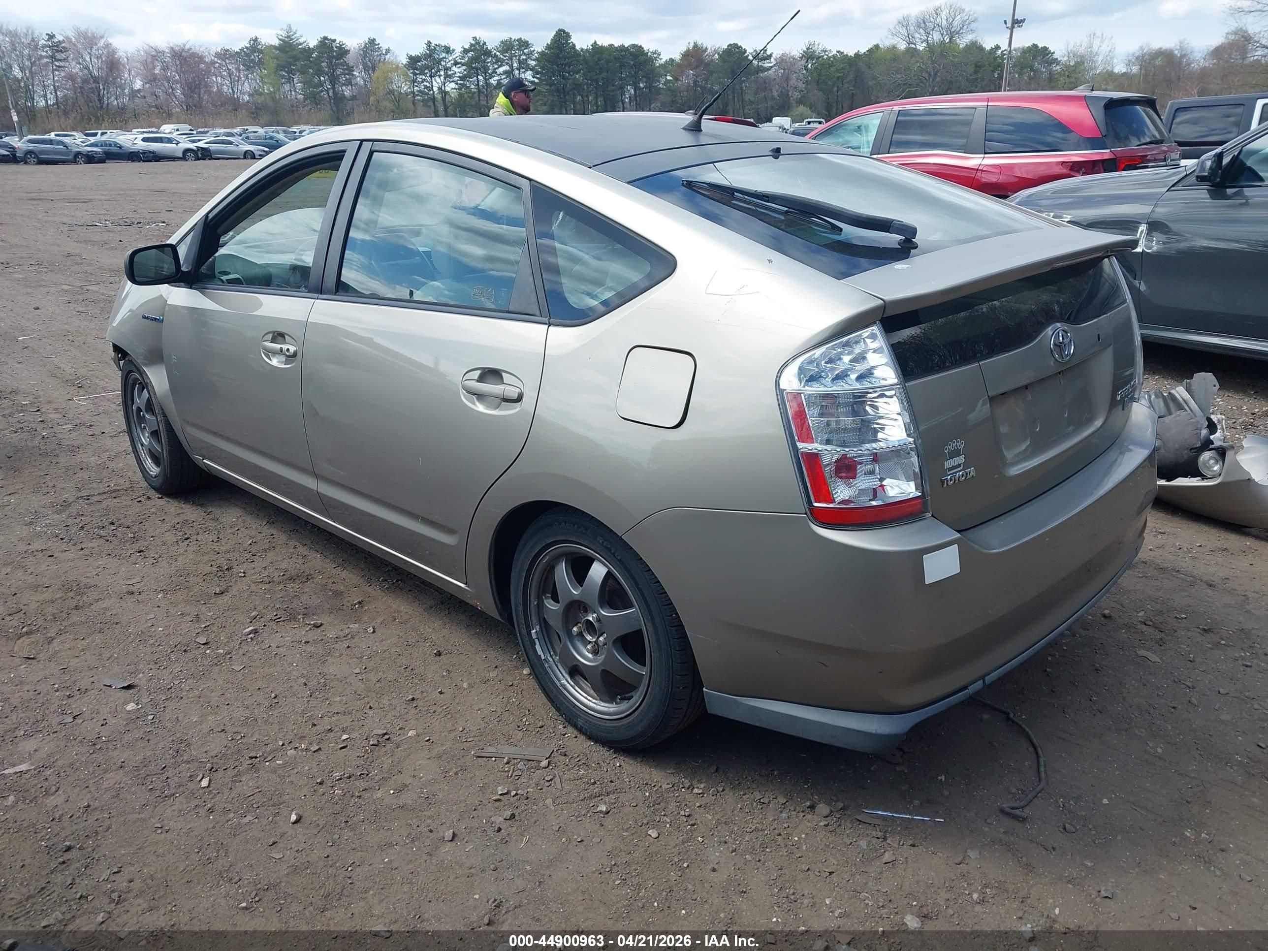 TOYOTA PRIUS image 3
