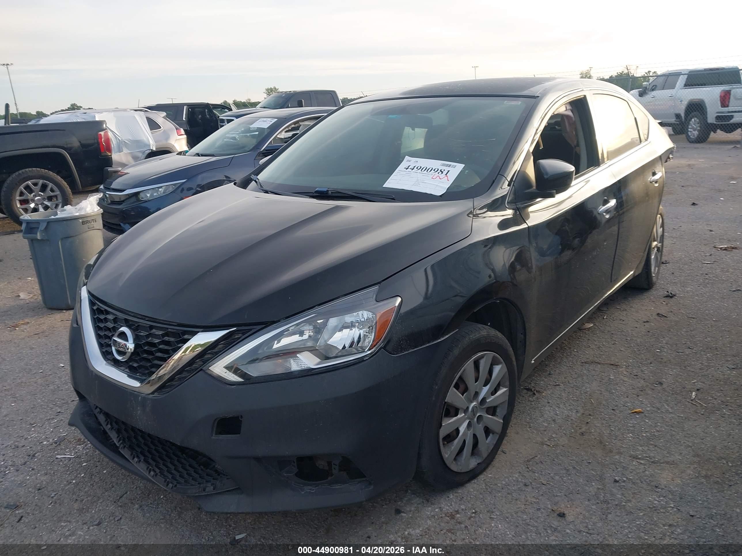 NISSAN SENTRA image 2