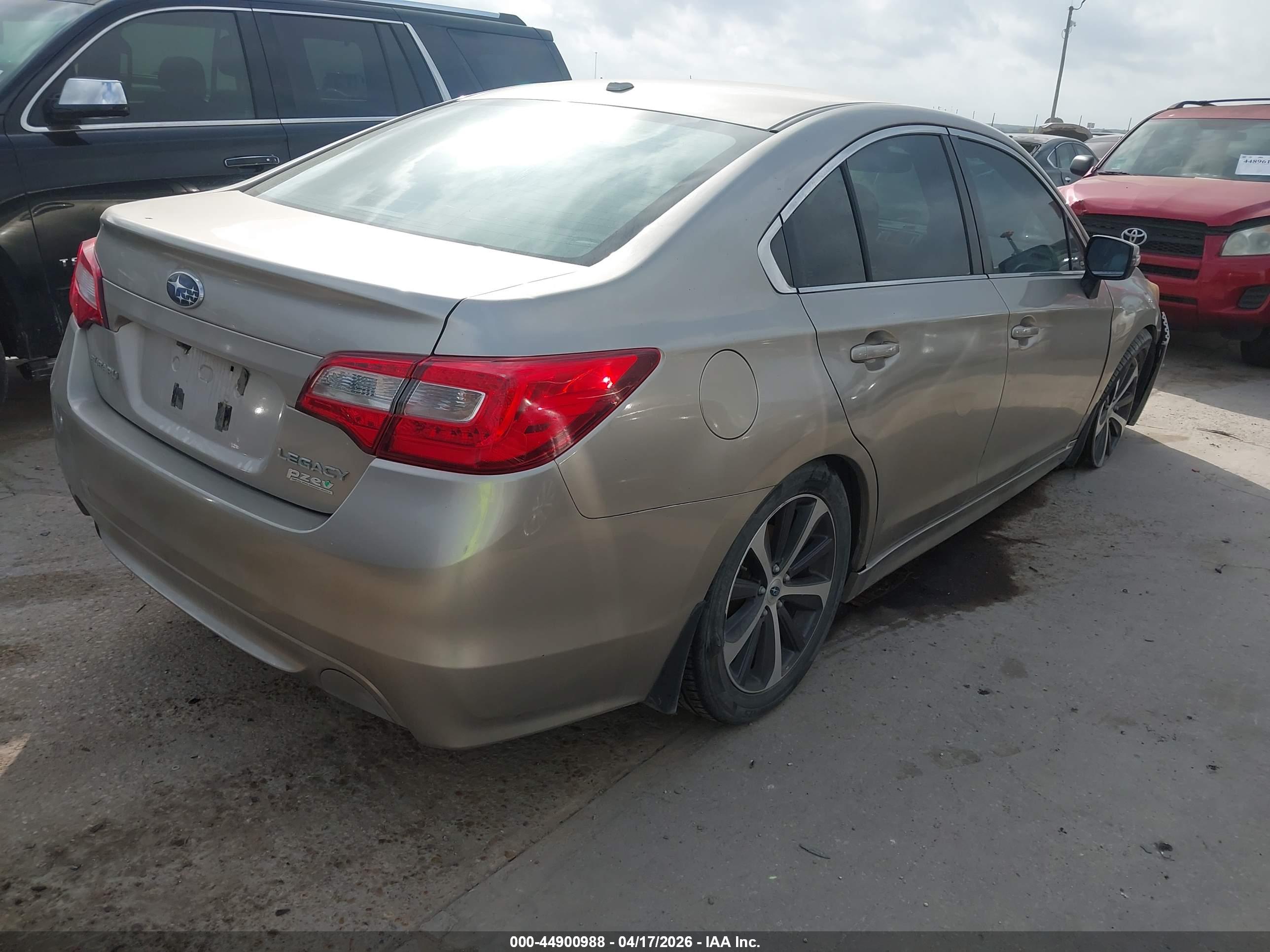 SUBARU LEGACY image 4