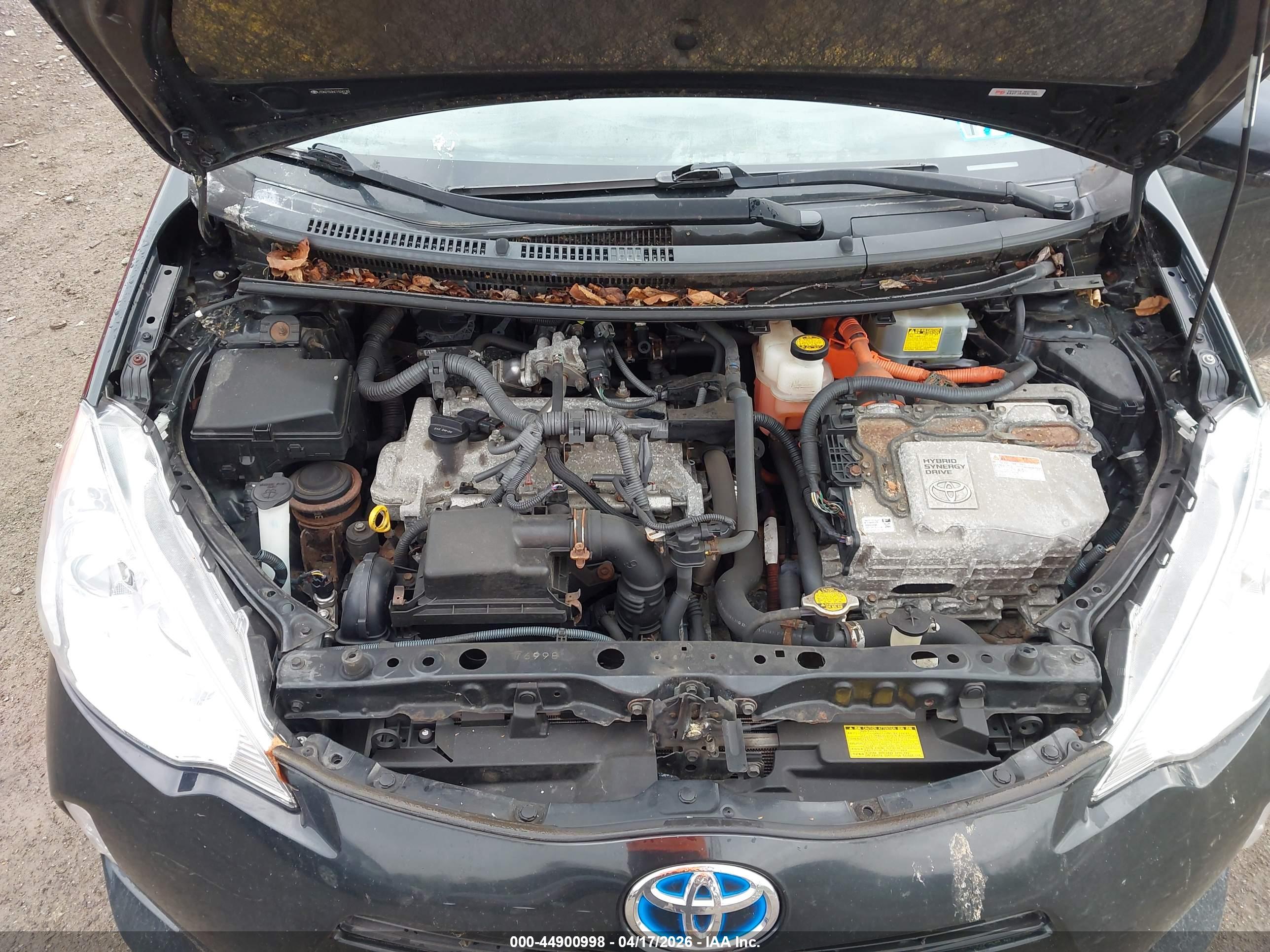 TOYOTA PRIUS image 10