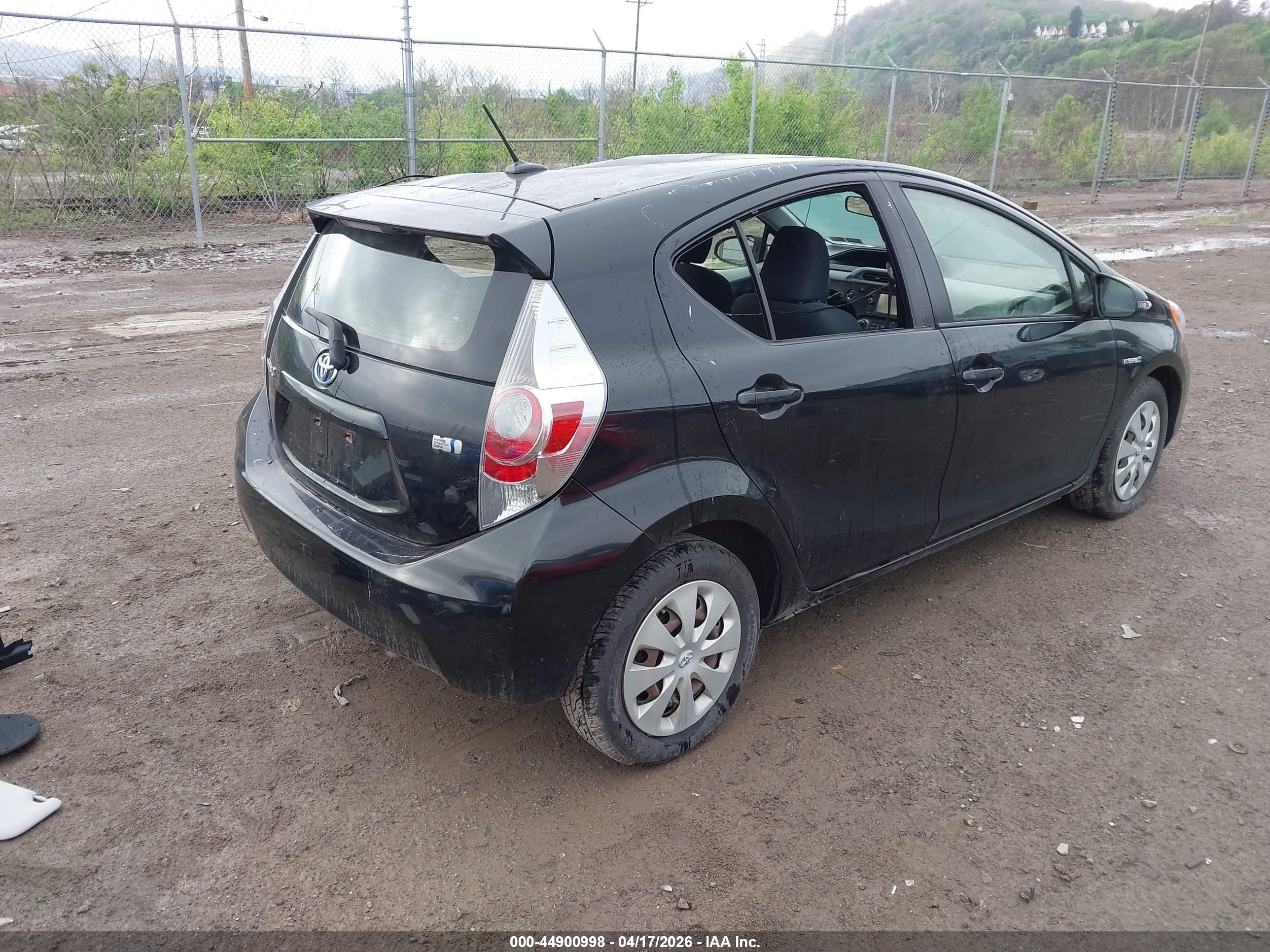 TOYOTA PRIUS image 4