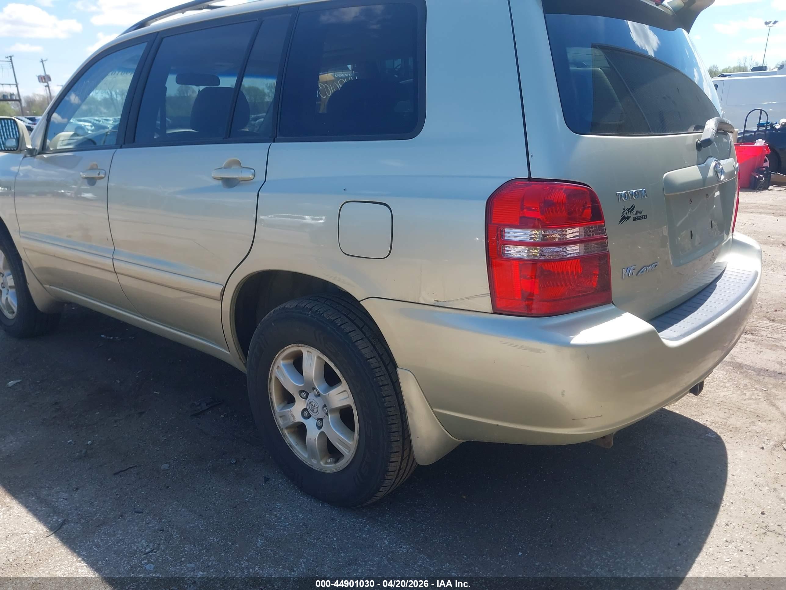 TOYOTA HIGHLANDER image 6