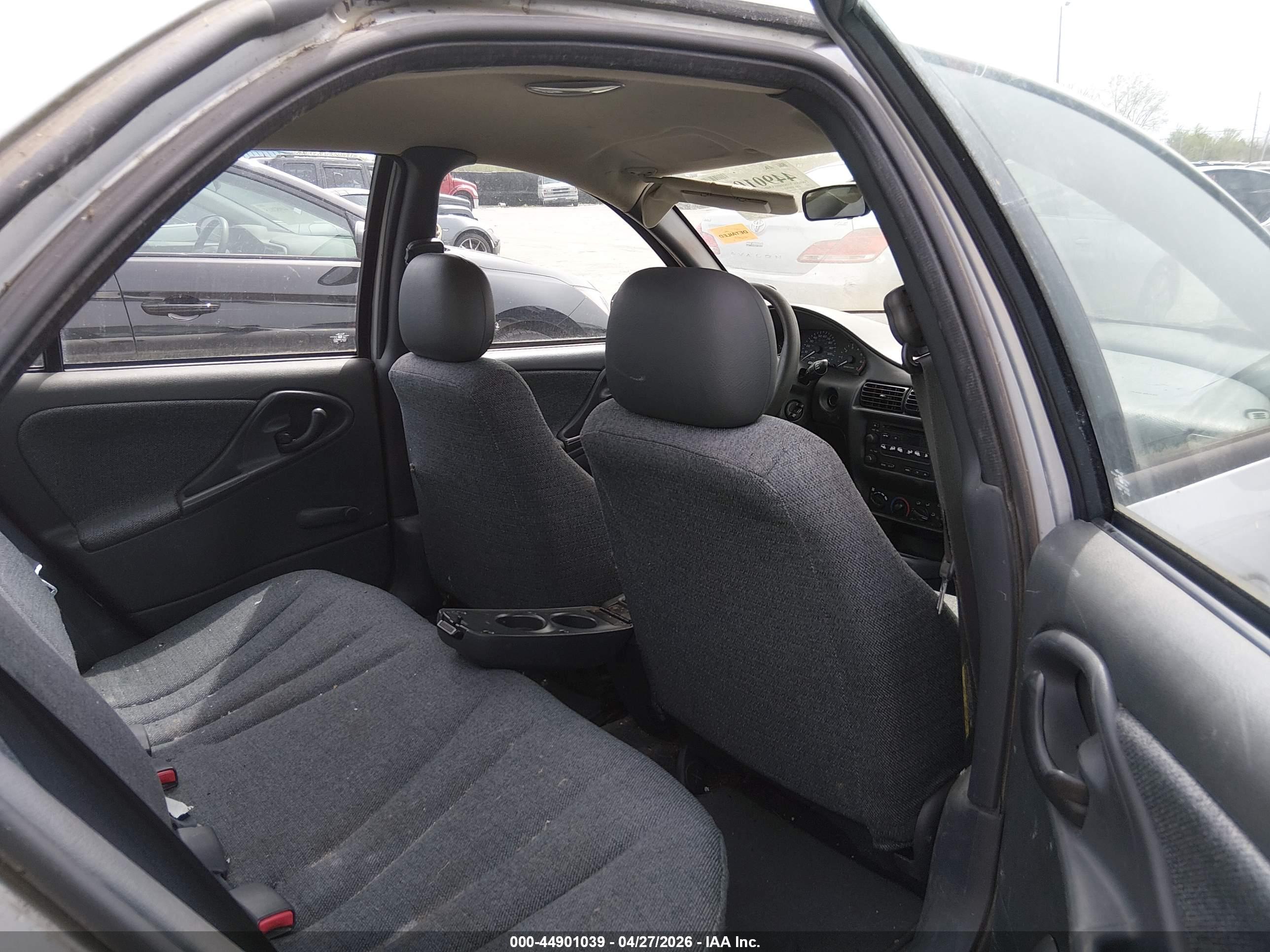 CHEVROLET CAVALIER image 8
