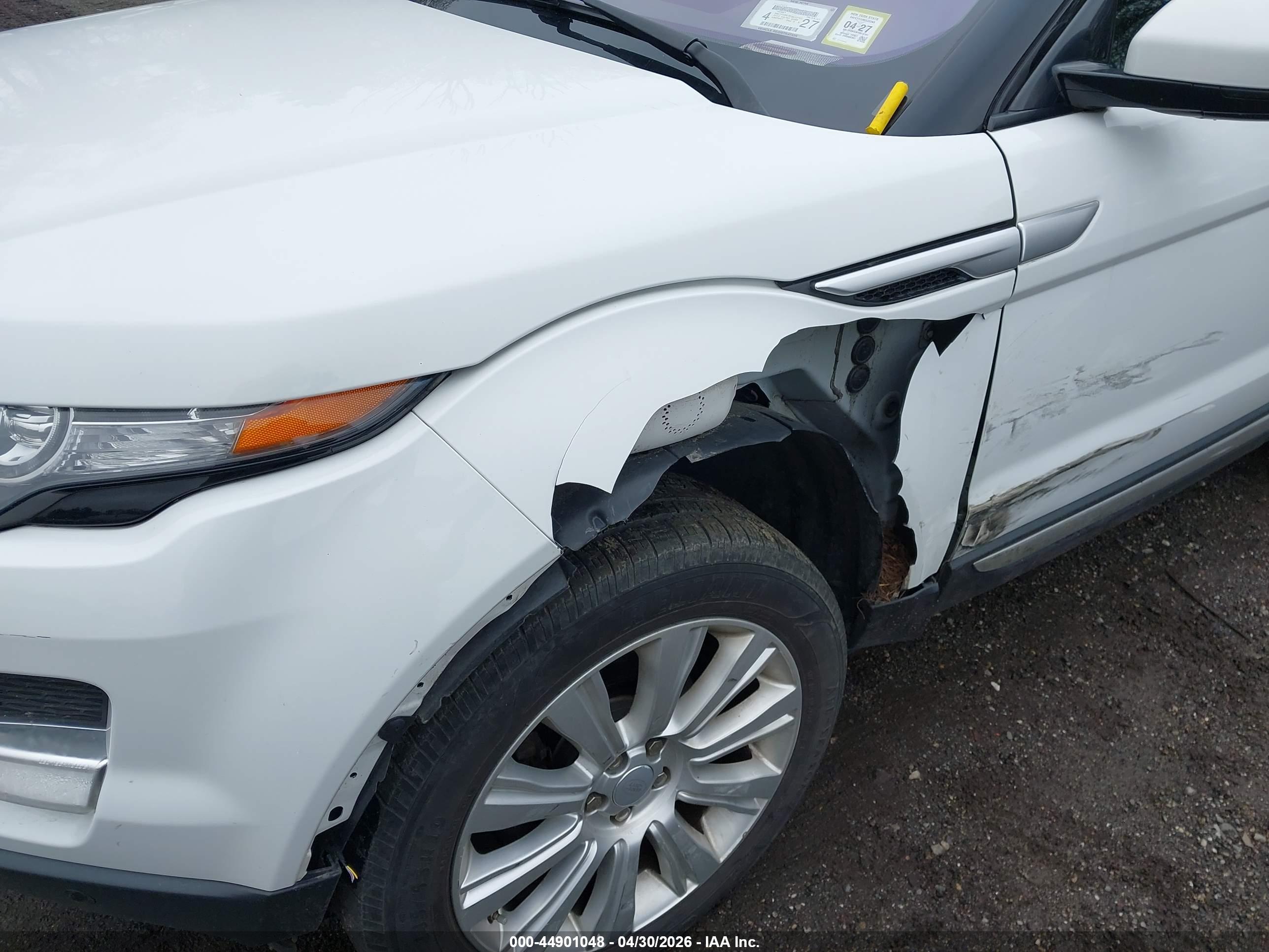 LAND ROVER image 6