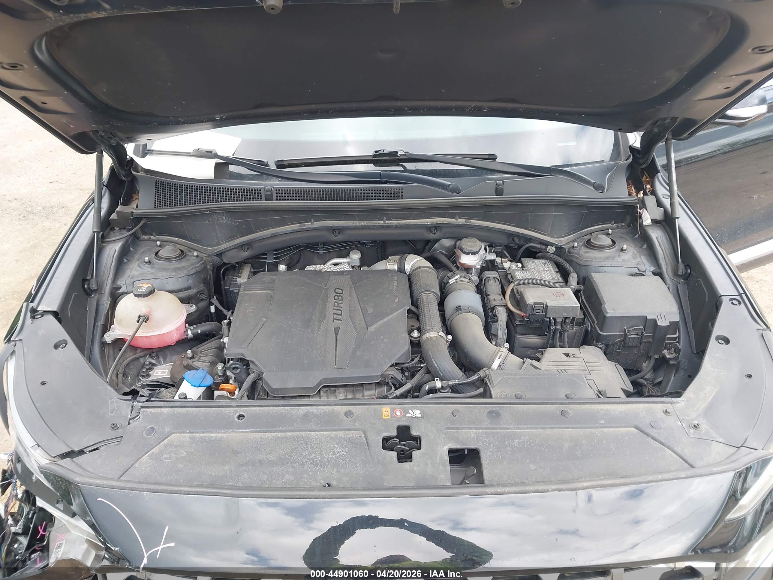 HYUNDAI SANTA image 10