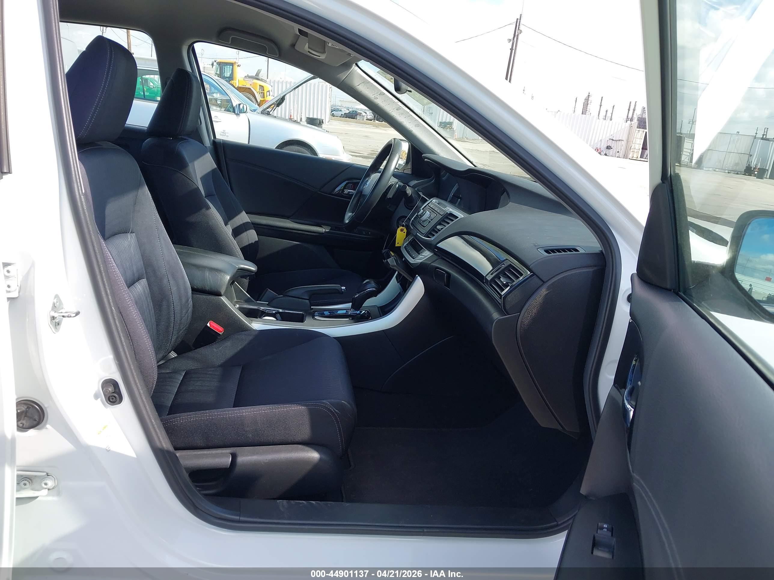 HONDA ACCORD image 5