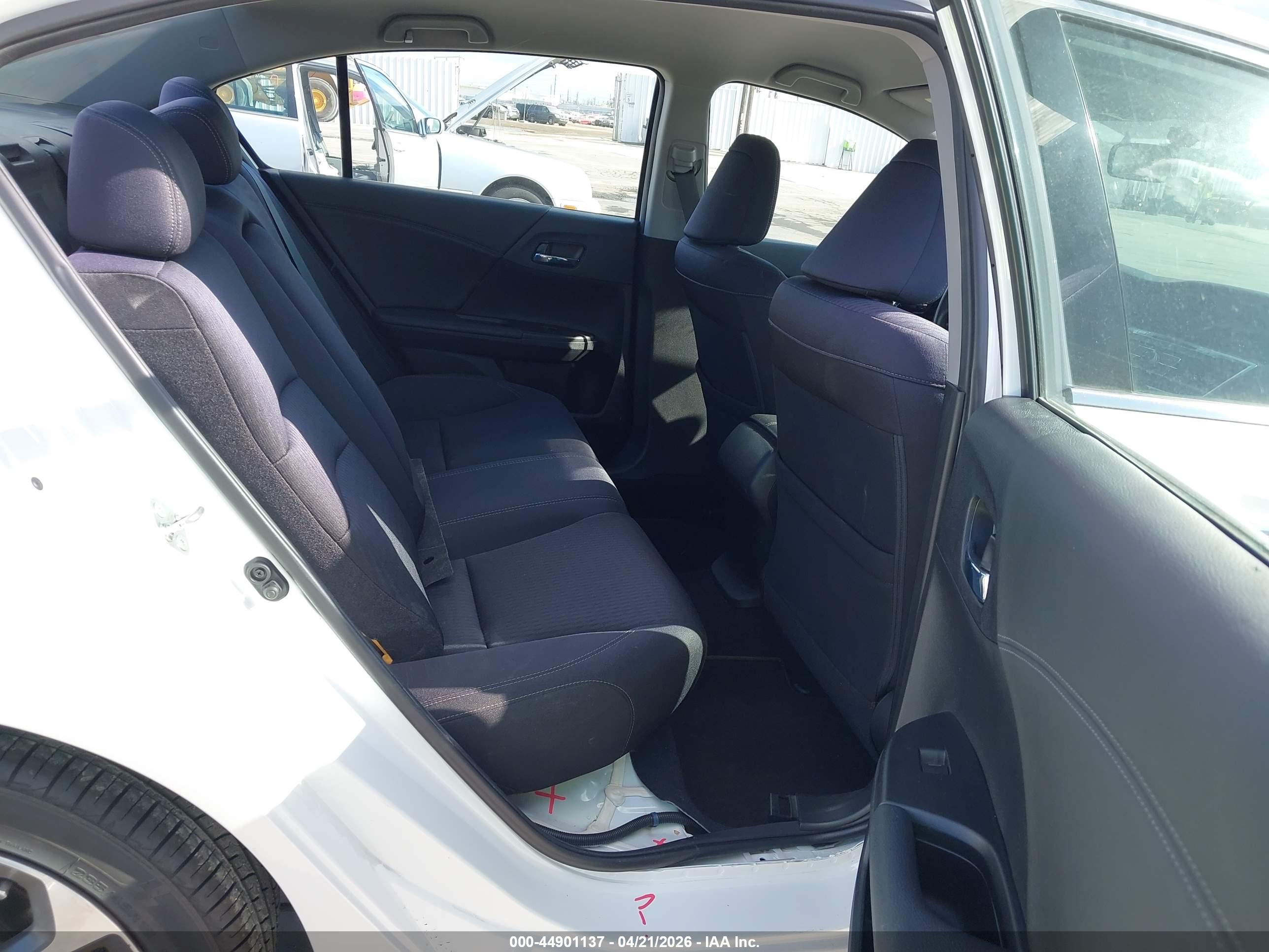 HONDA ACCORD image 8