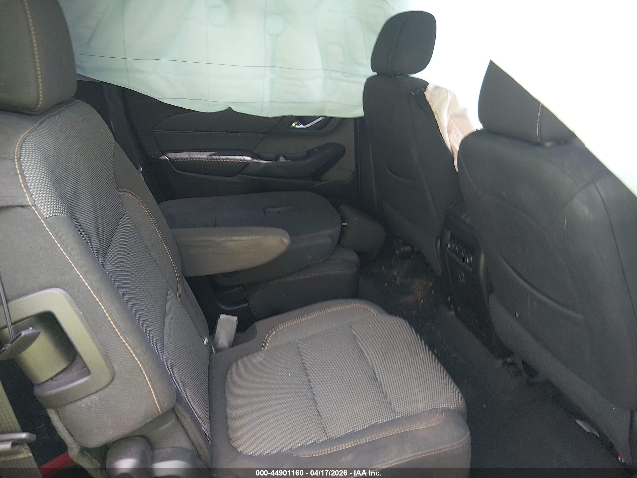 CHEVROLET TRAVERSE image 8