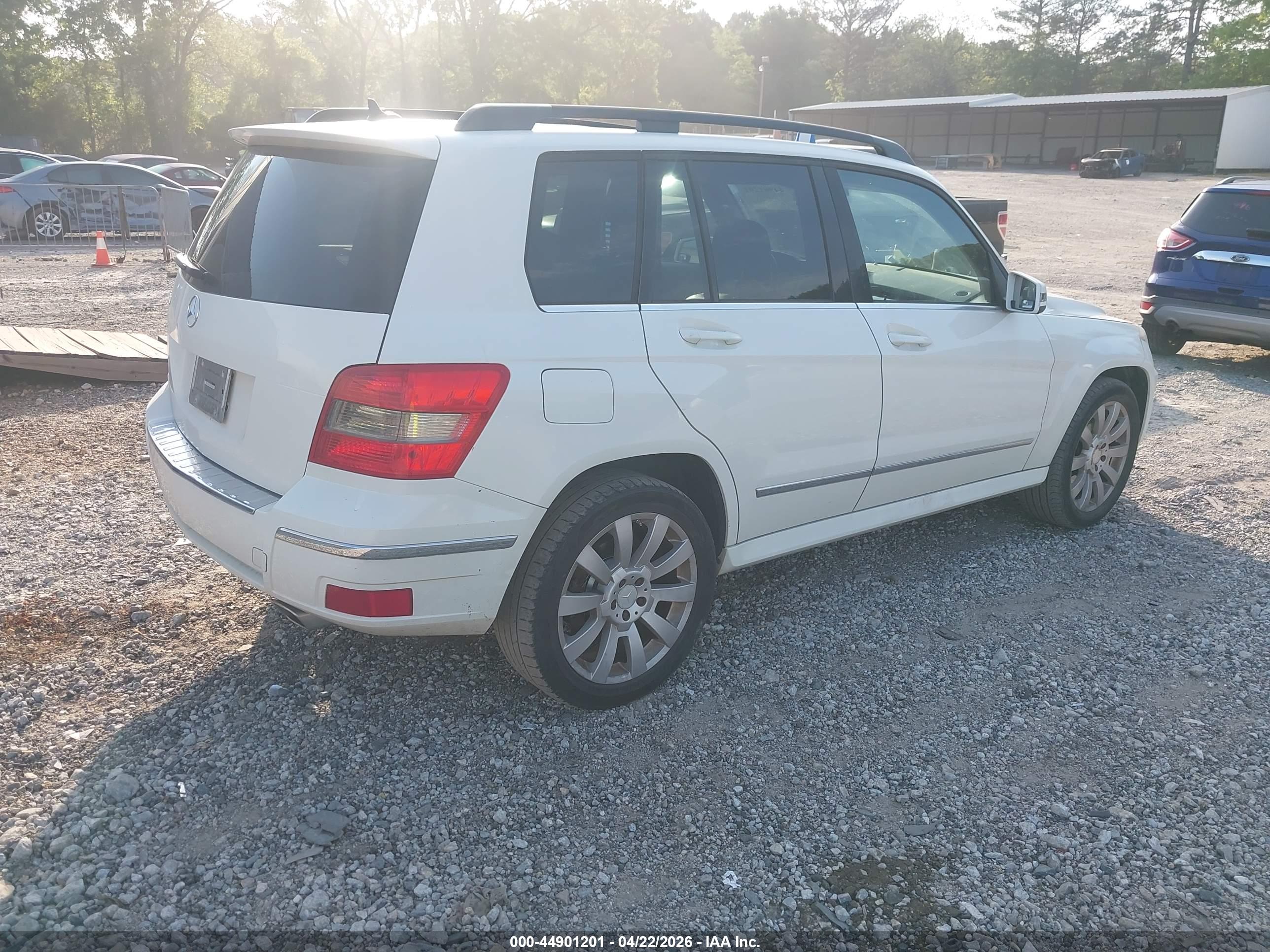 MERCEDES-BENZ GLK image 4