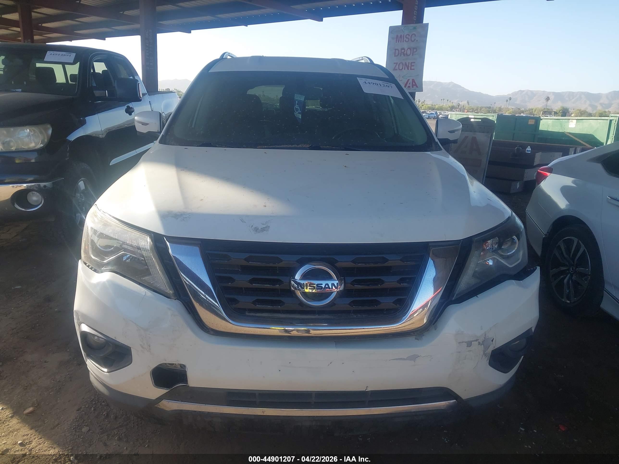 NISSAN PATHFINDER image 6