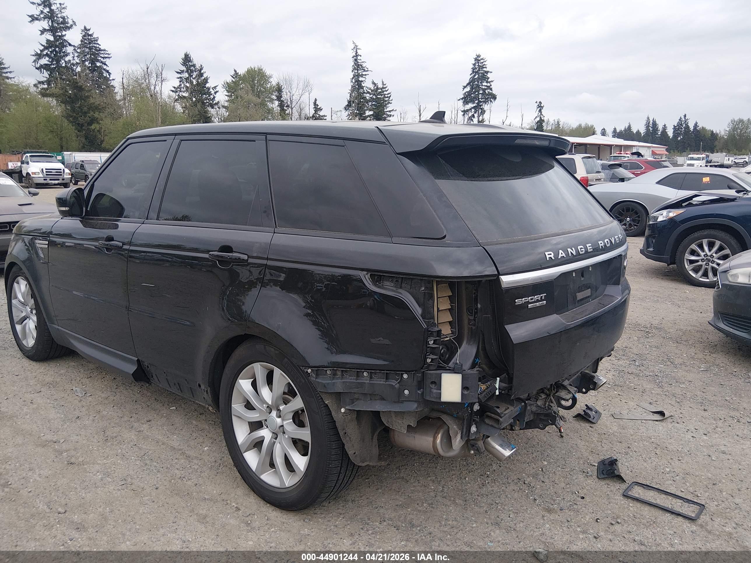 LAND ROVER image 6