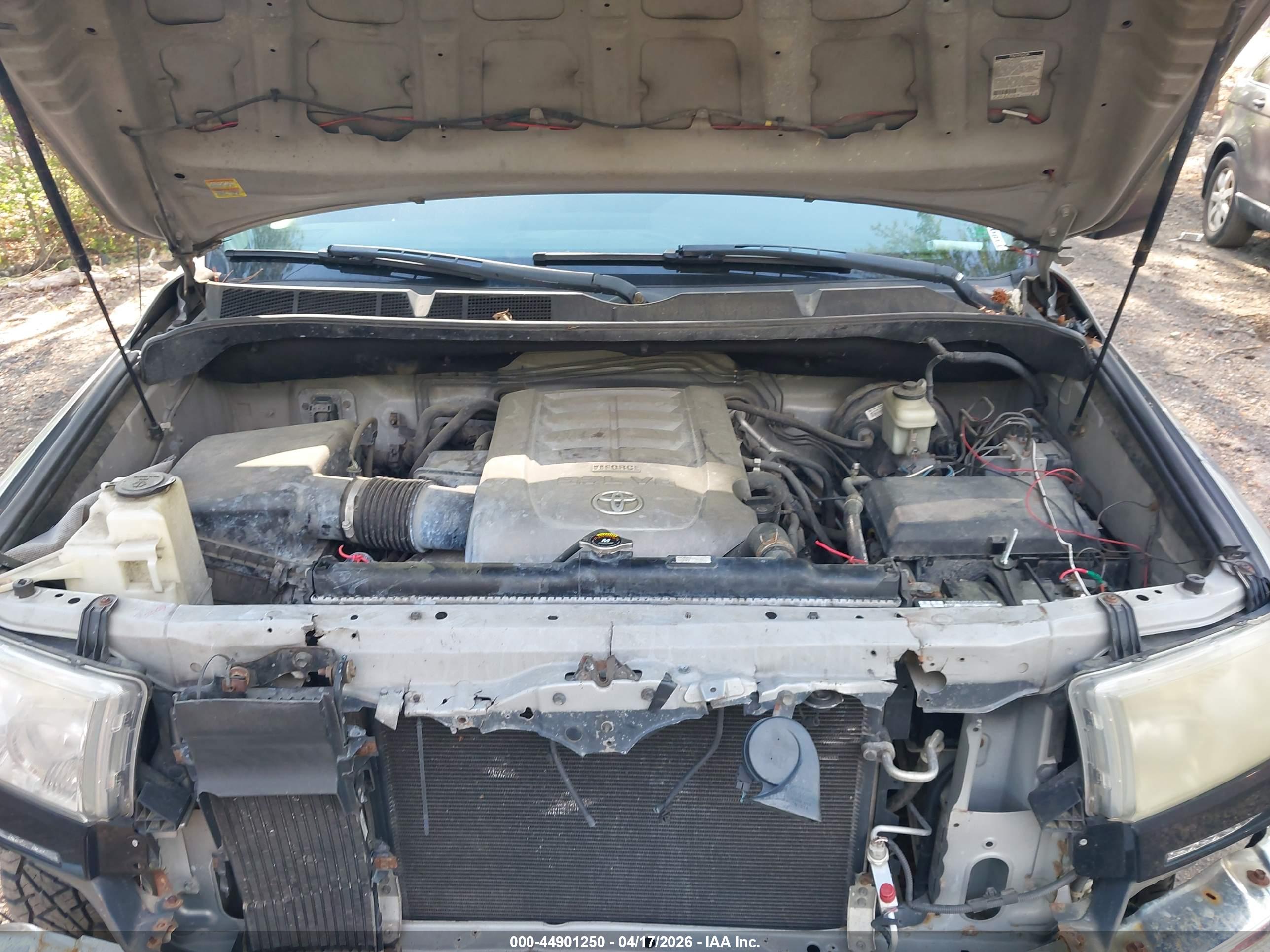 TOYOTA TUNDRA image 10
