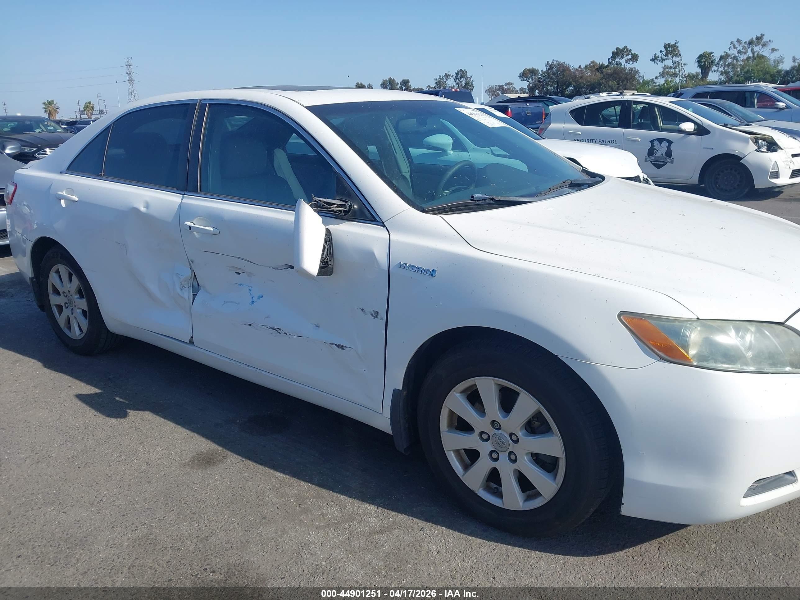 TOYOTA CAMRY image 6