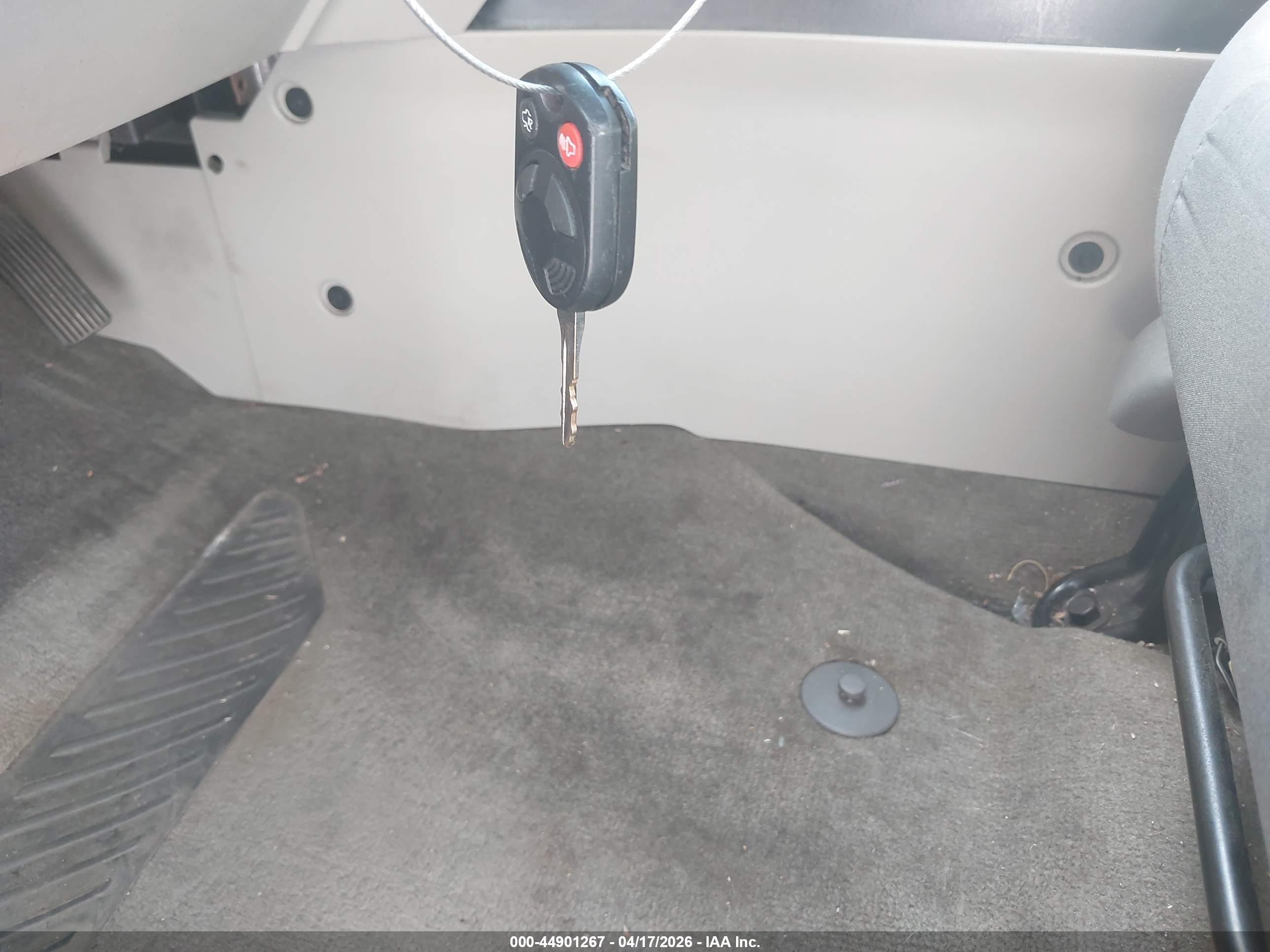 FORD ESCAPE image 11