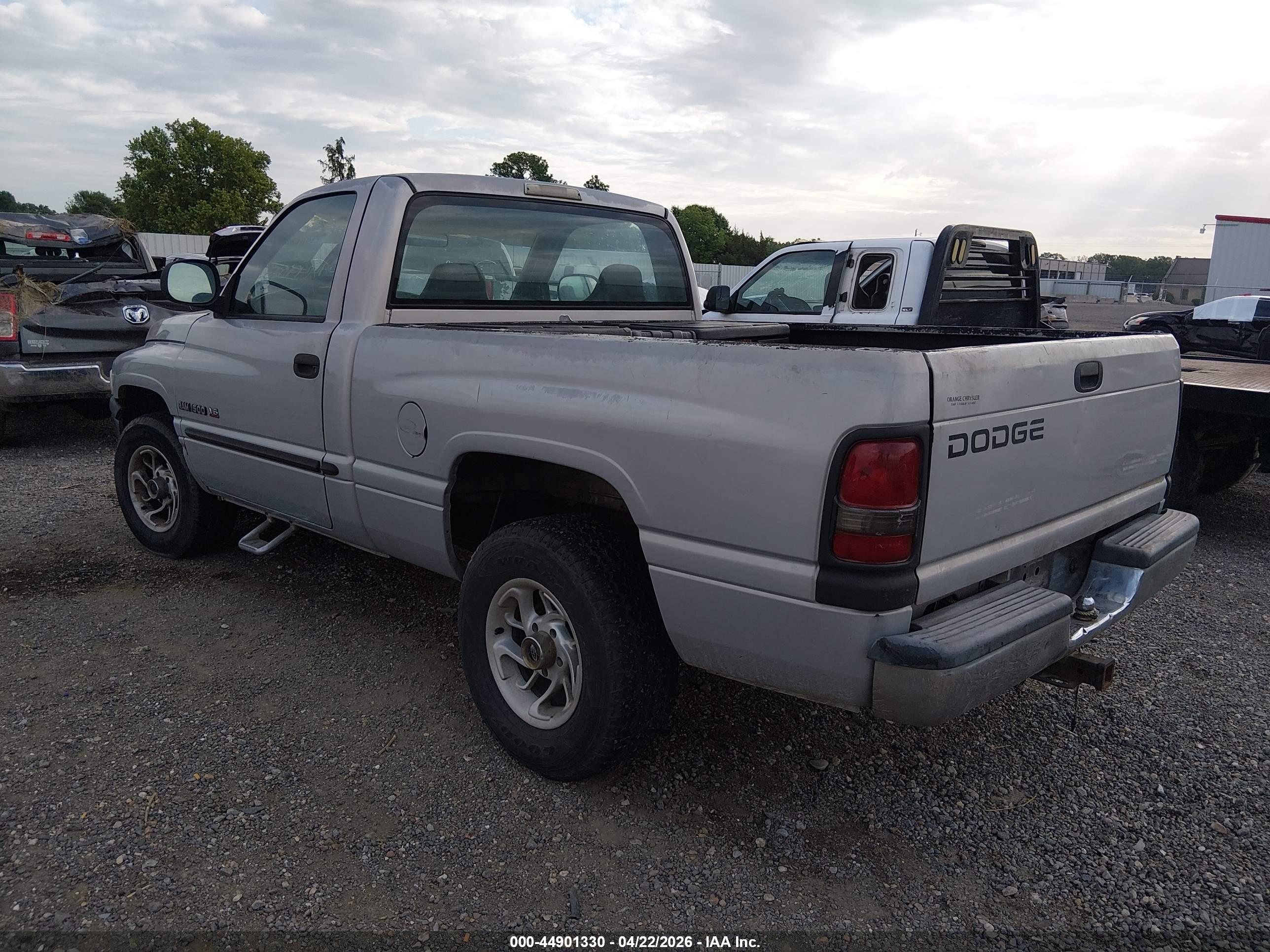 DODGE RAM image 3