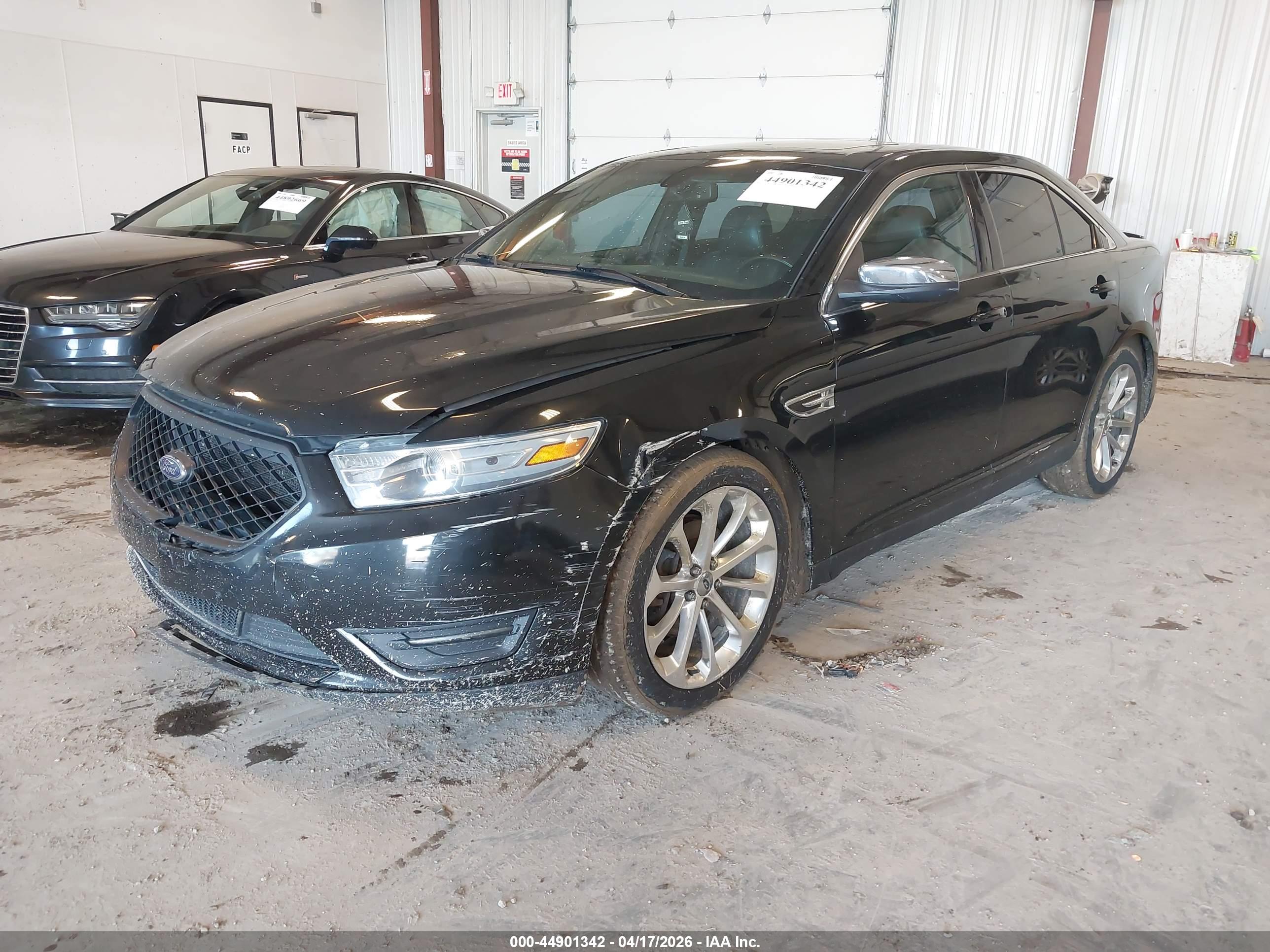FORD TAURUS image 2