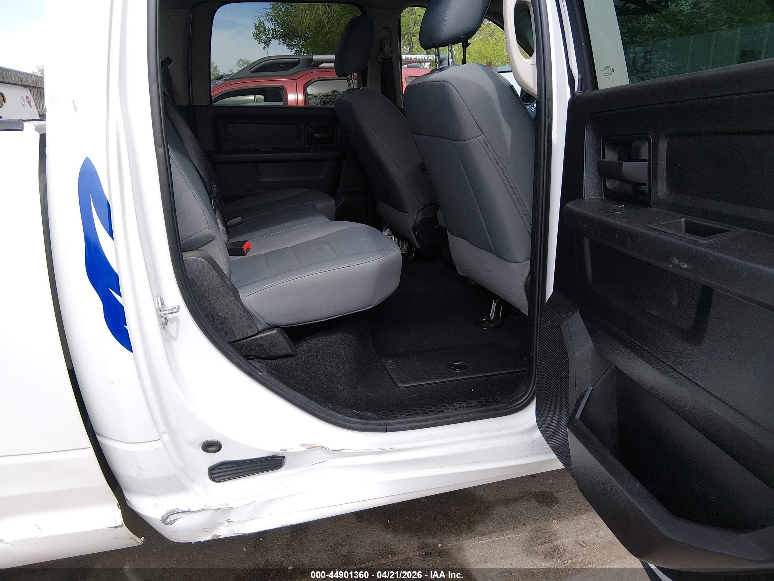 RAM 2500 image 8