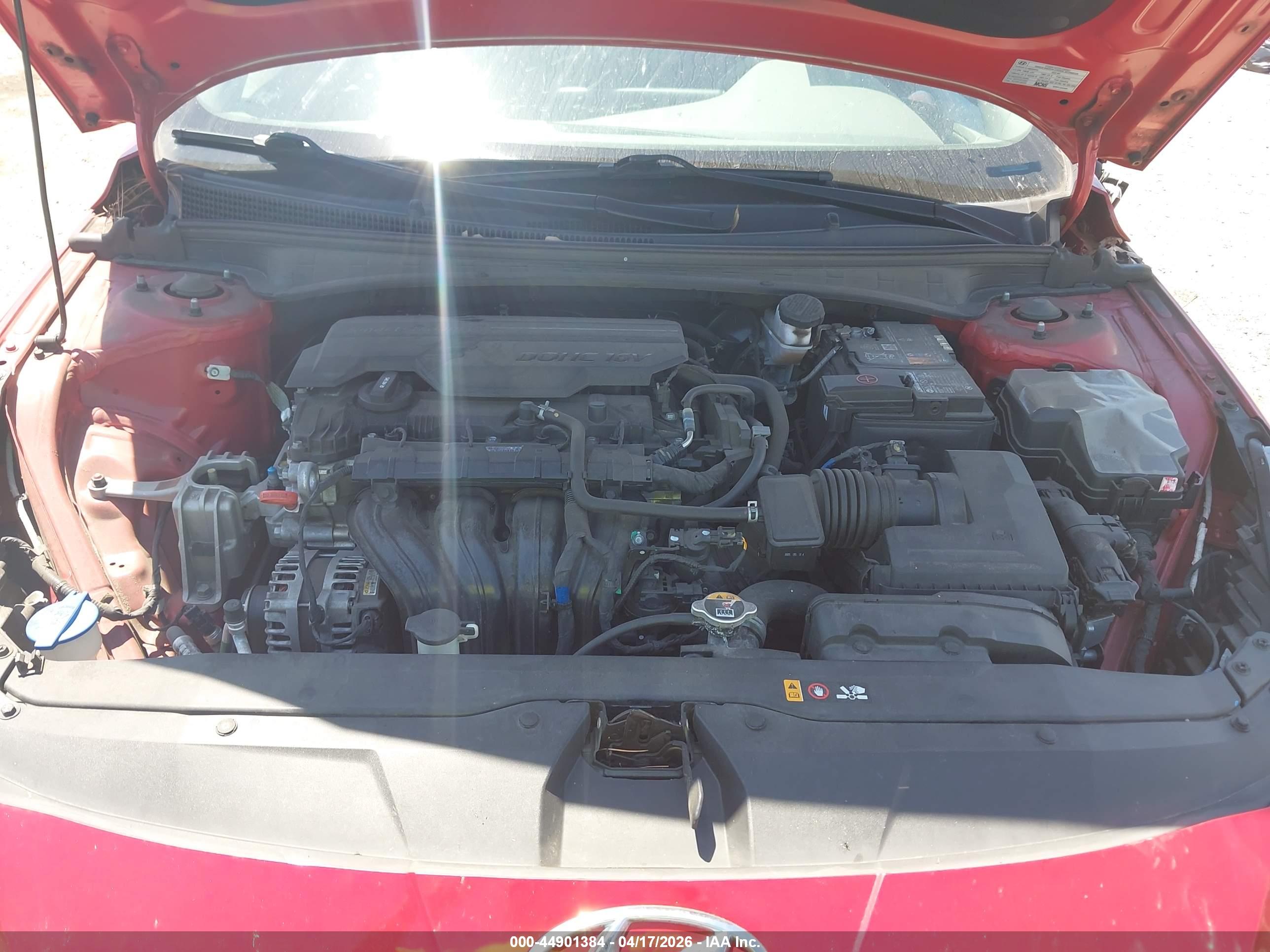 HYUNDAI ELANTRA image 10