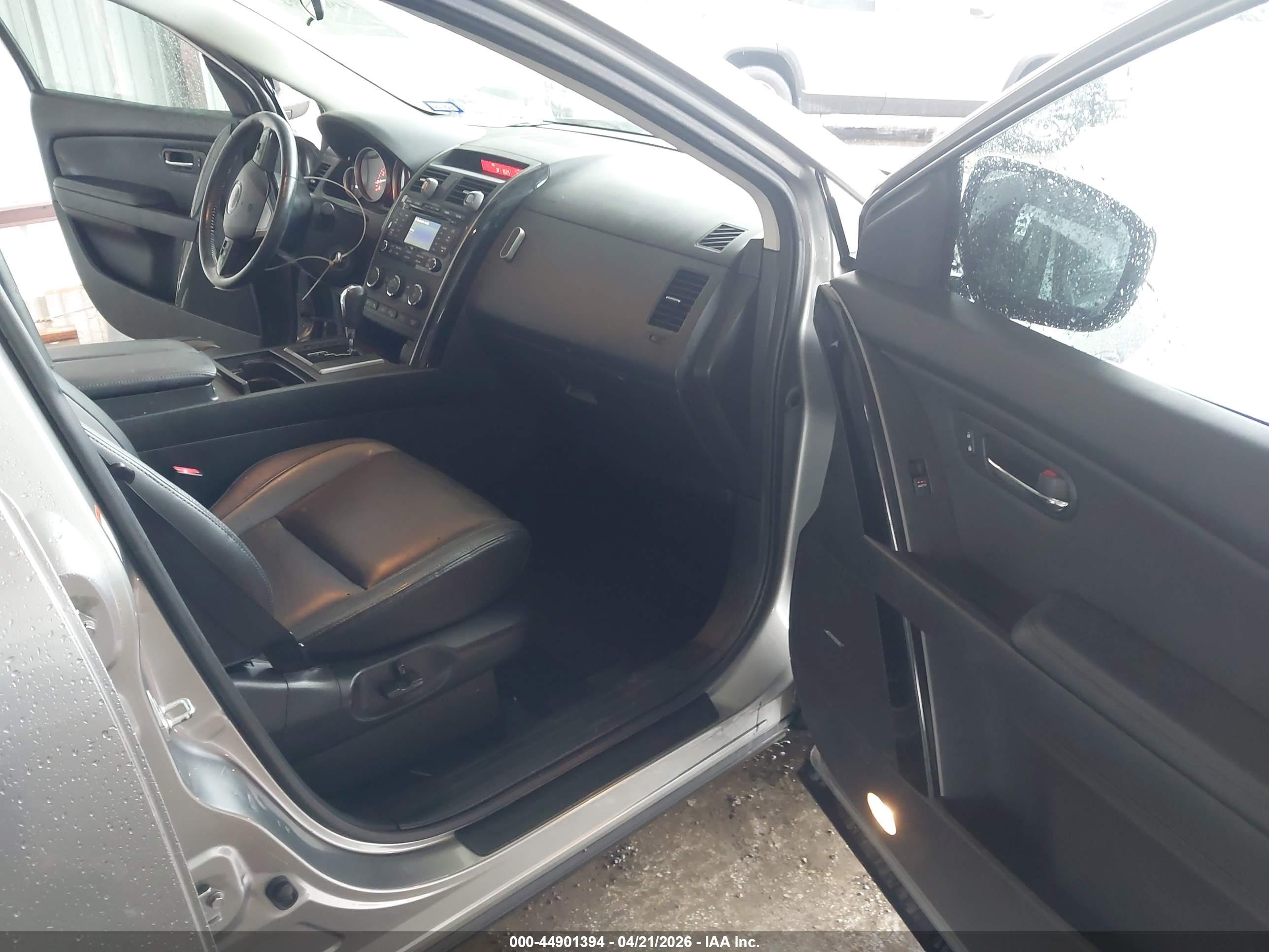 MAZDA CX-9 image 5