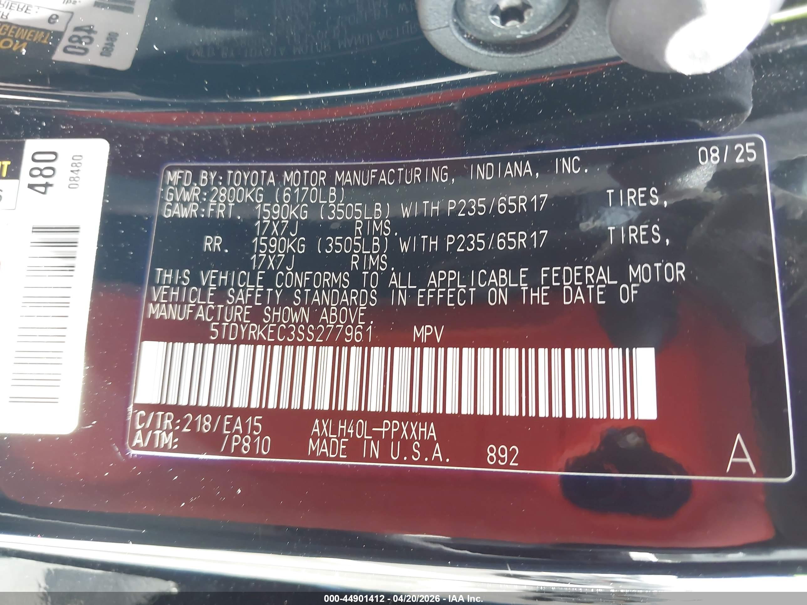 TOYOTA SIENNA image 9