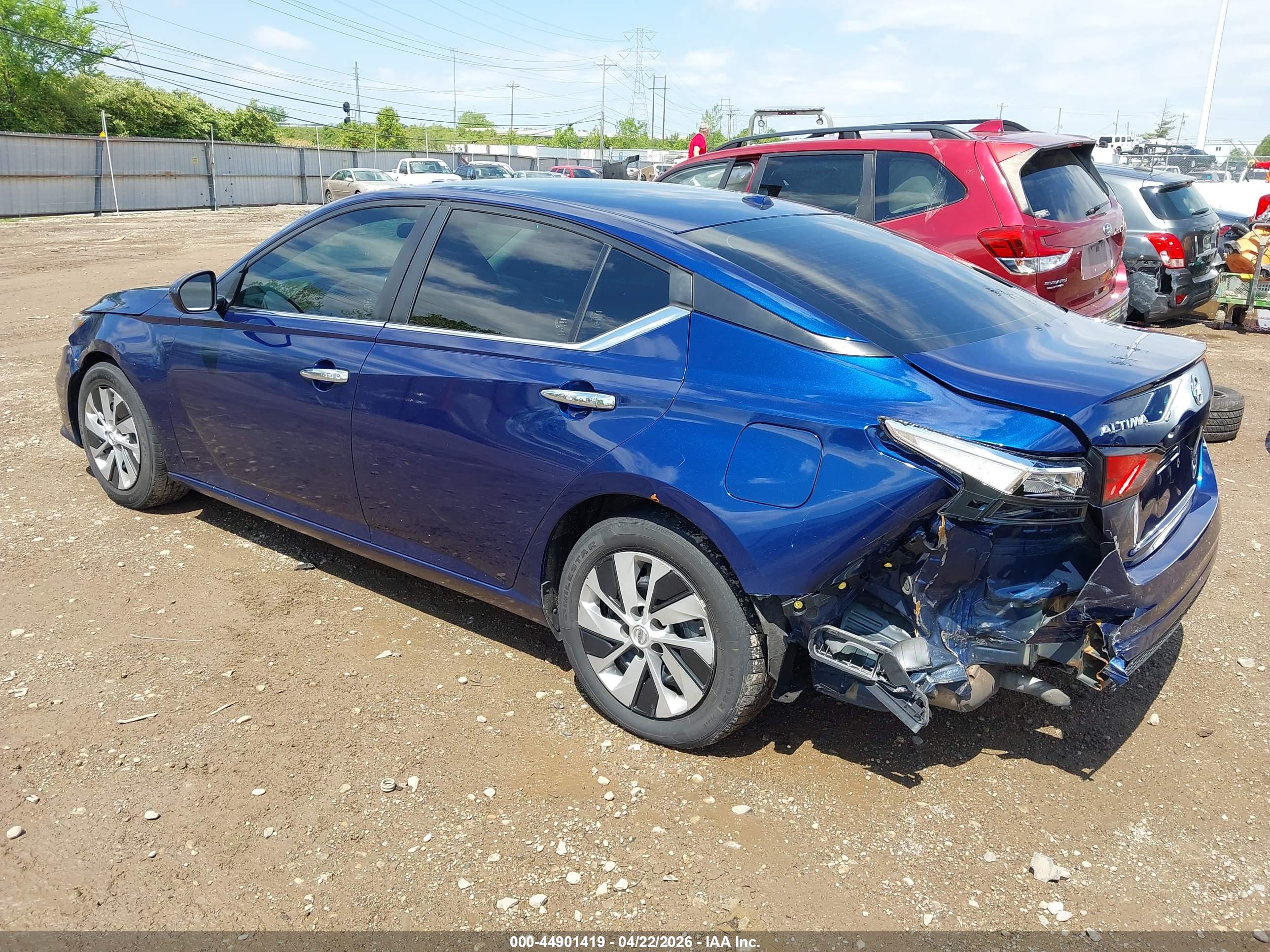 NISSAN ALTIMA image 3