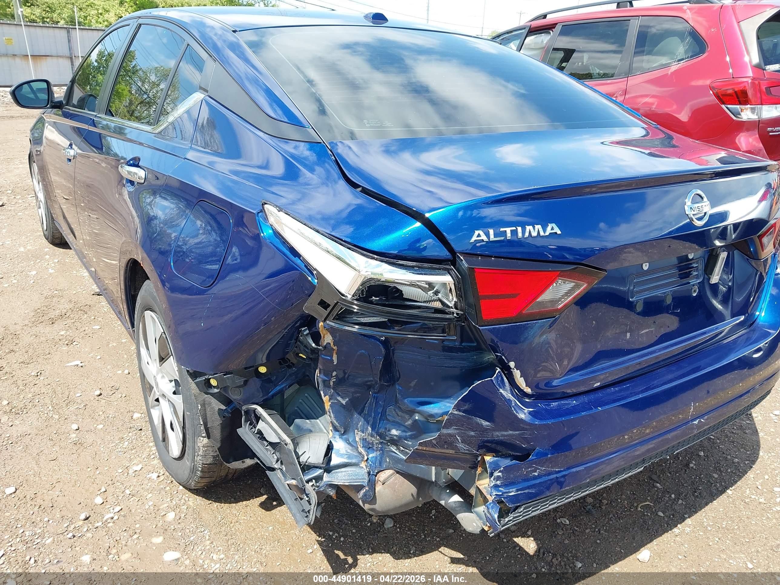 NISSAN ALTIMA image 6