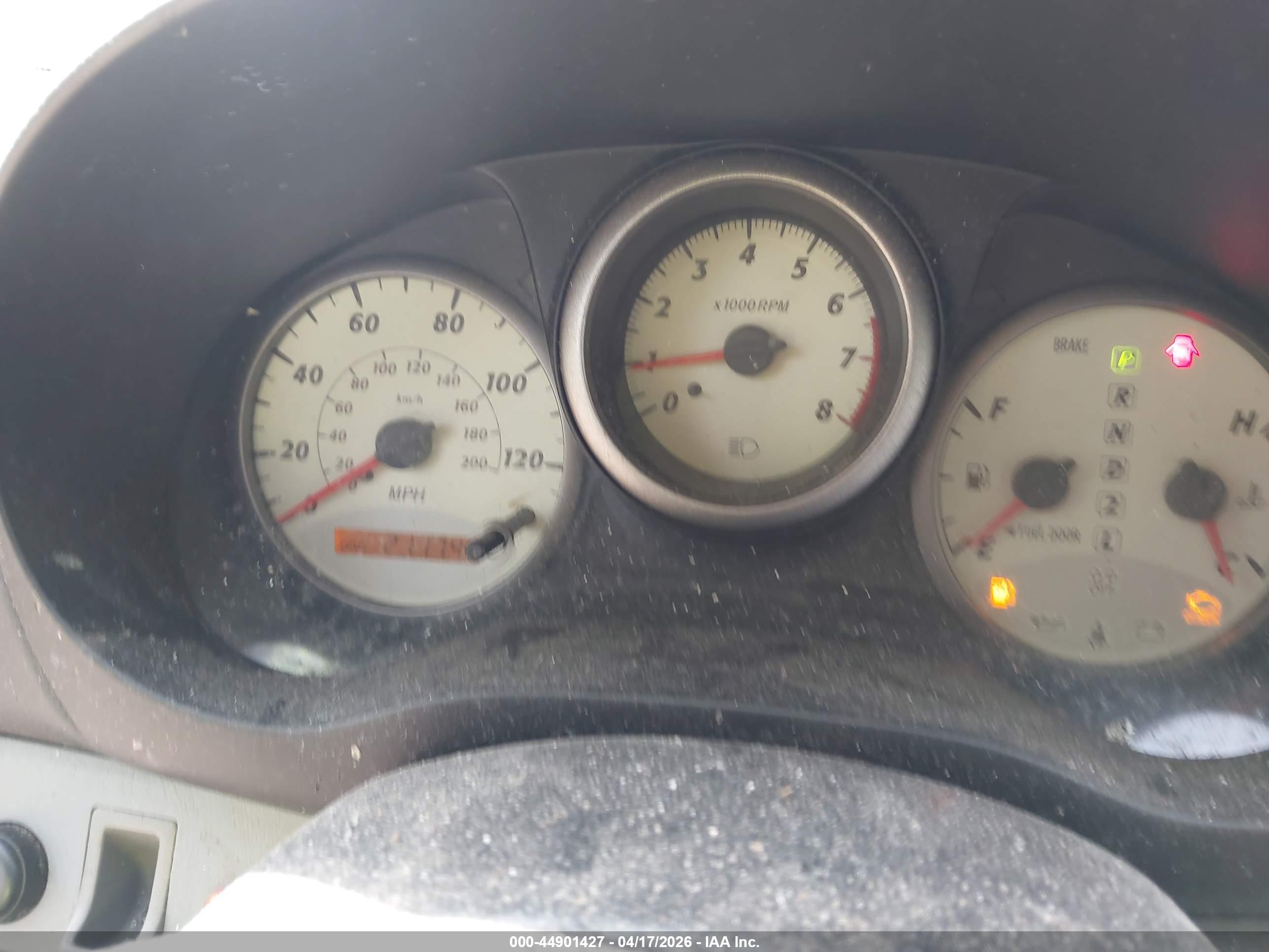 TOYOTA RAV4 image 7