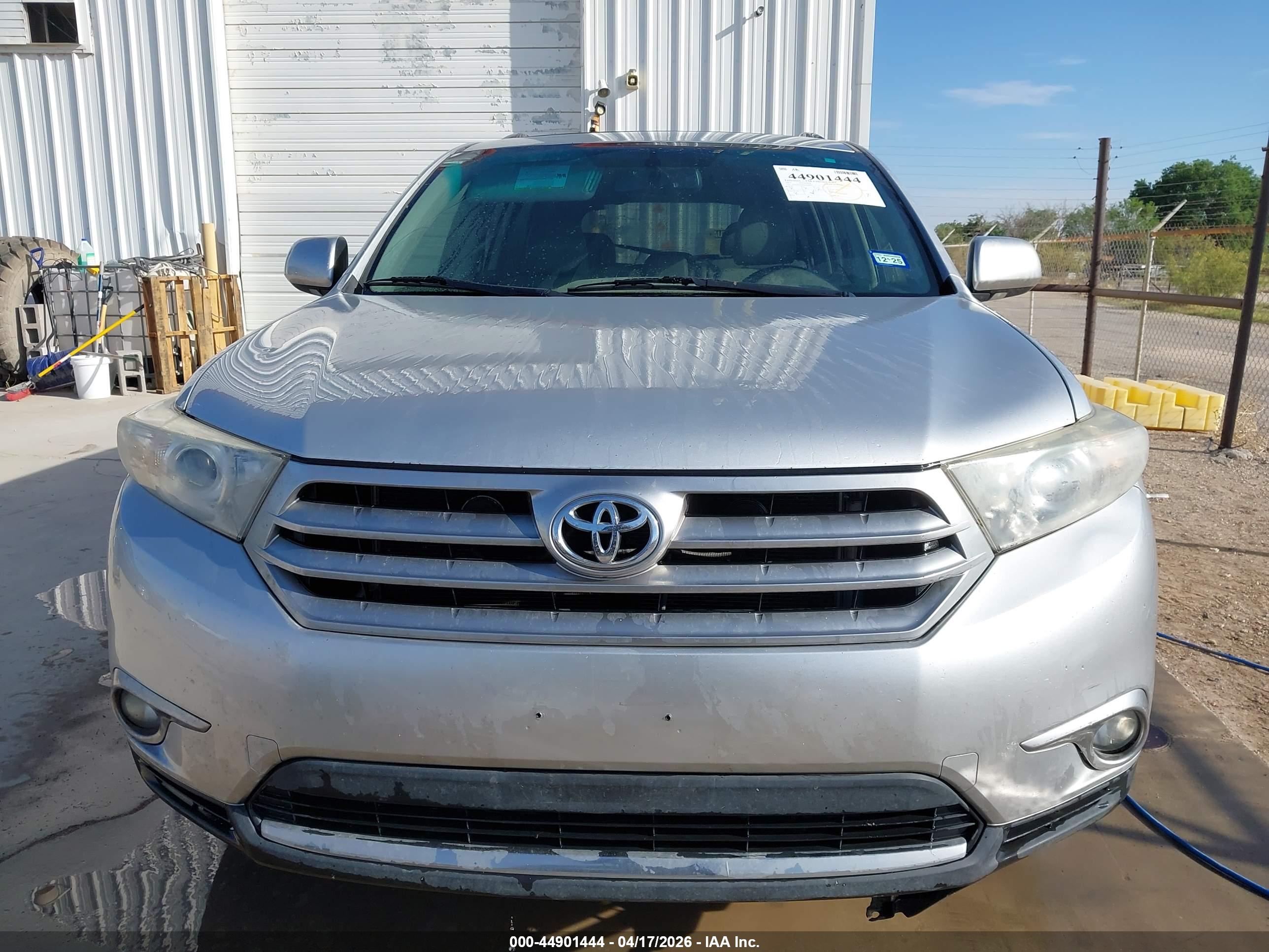 TOYOTA HIGHLANDER image 6
