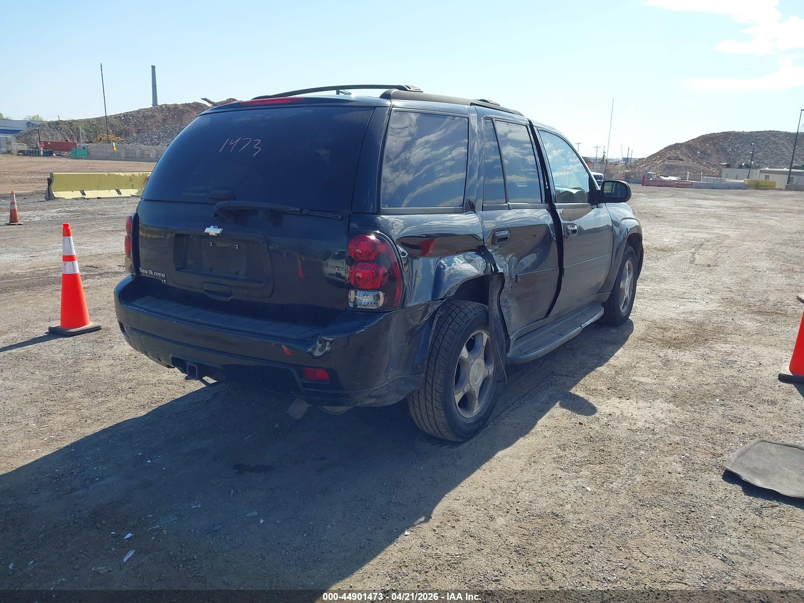 CHEVROLET TRAILBLAZER image 4