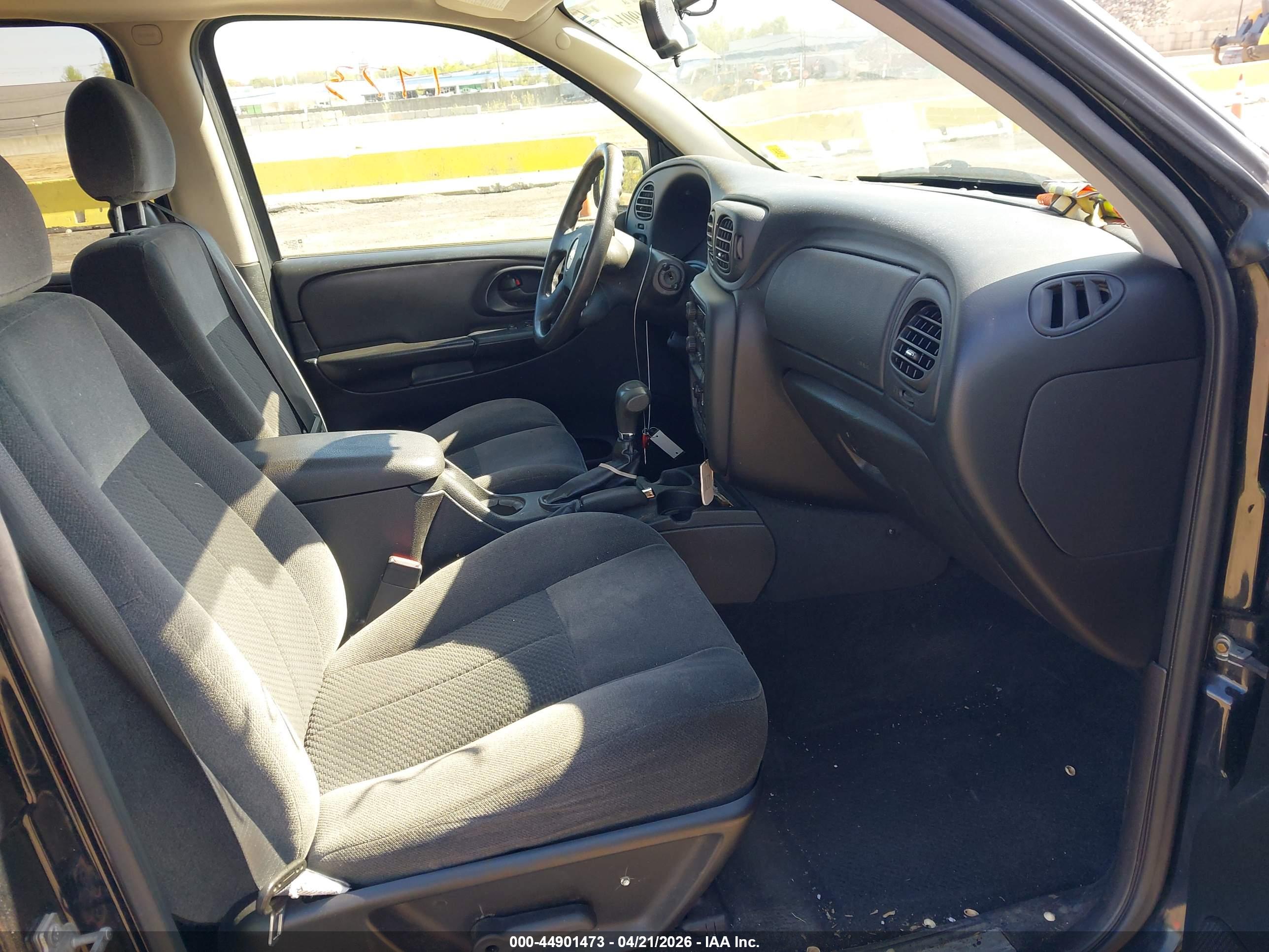 CHEVROLET TRAILBLAZER image 5