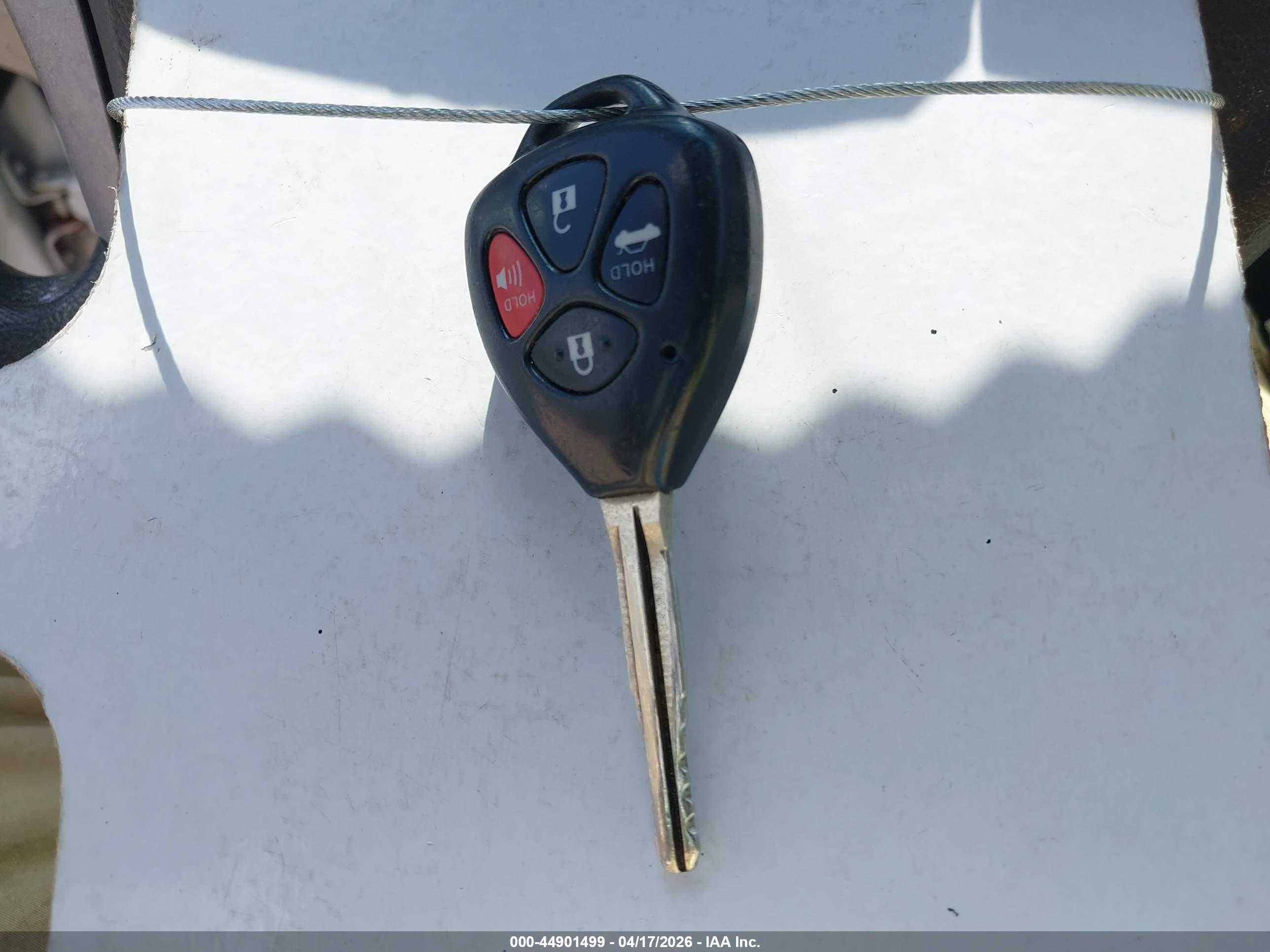 TOYOTA CAMRY image 11