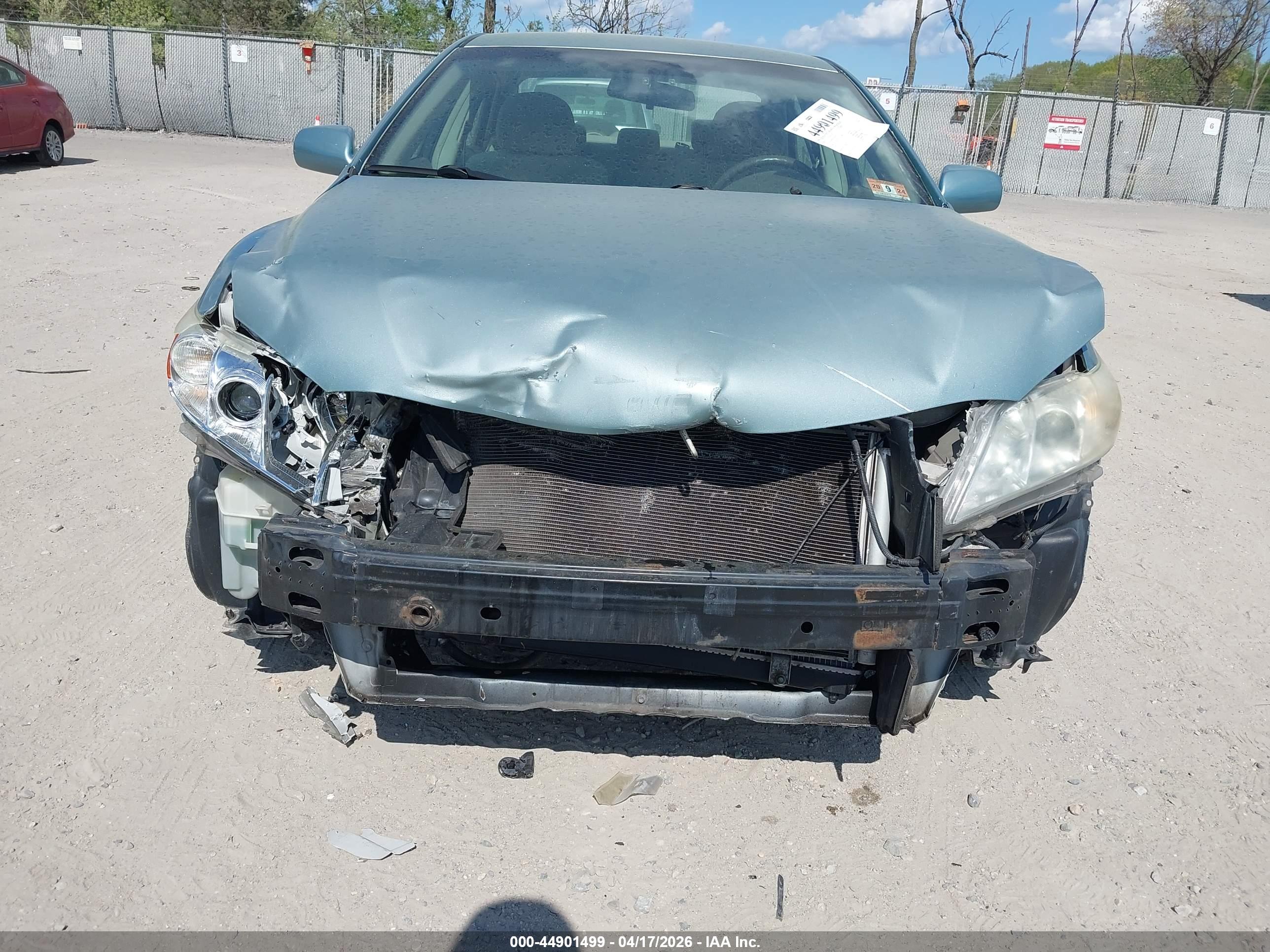 TOYOTA CAMRY image 6