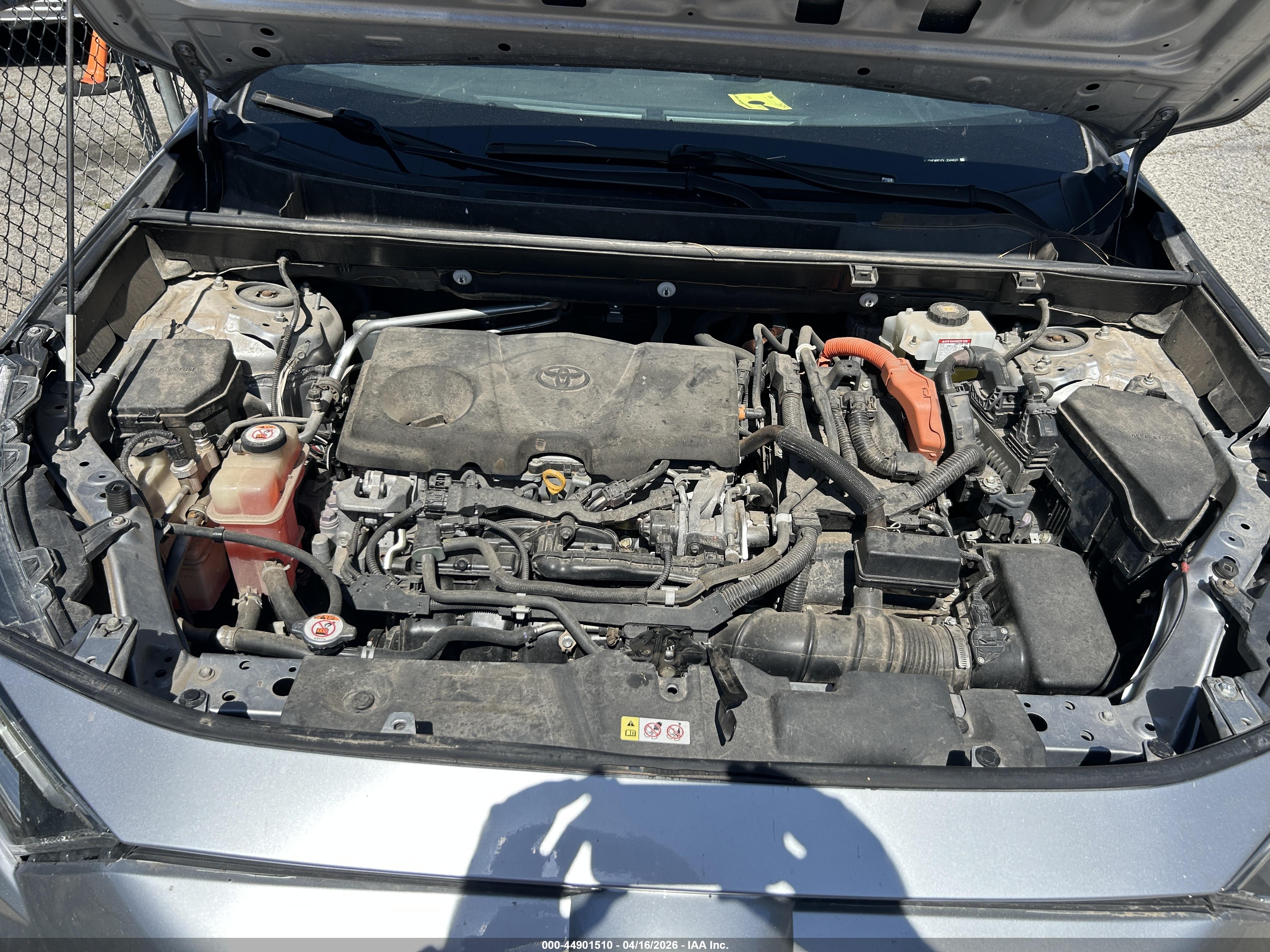 TOYOTA RAV4 image 10