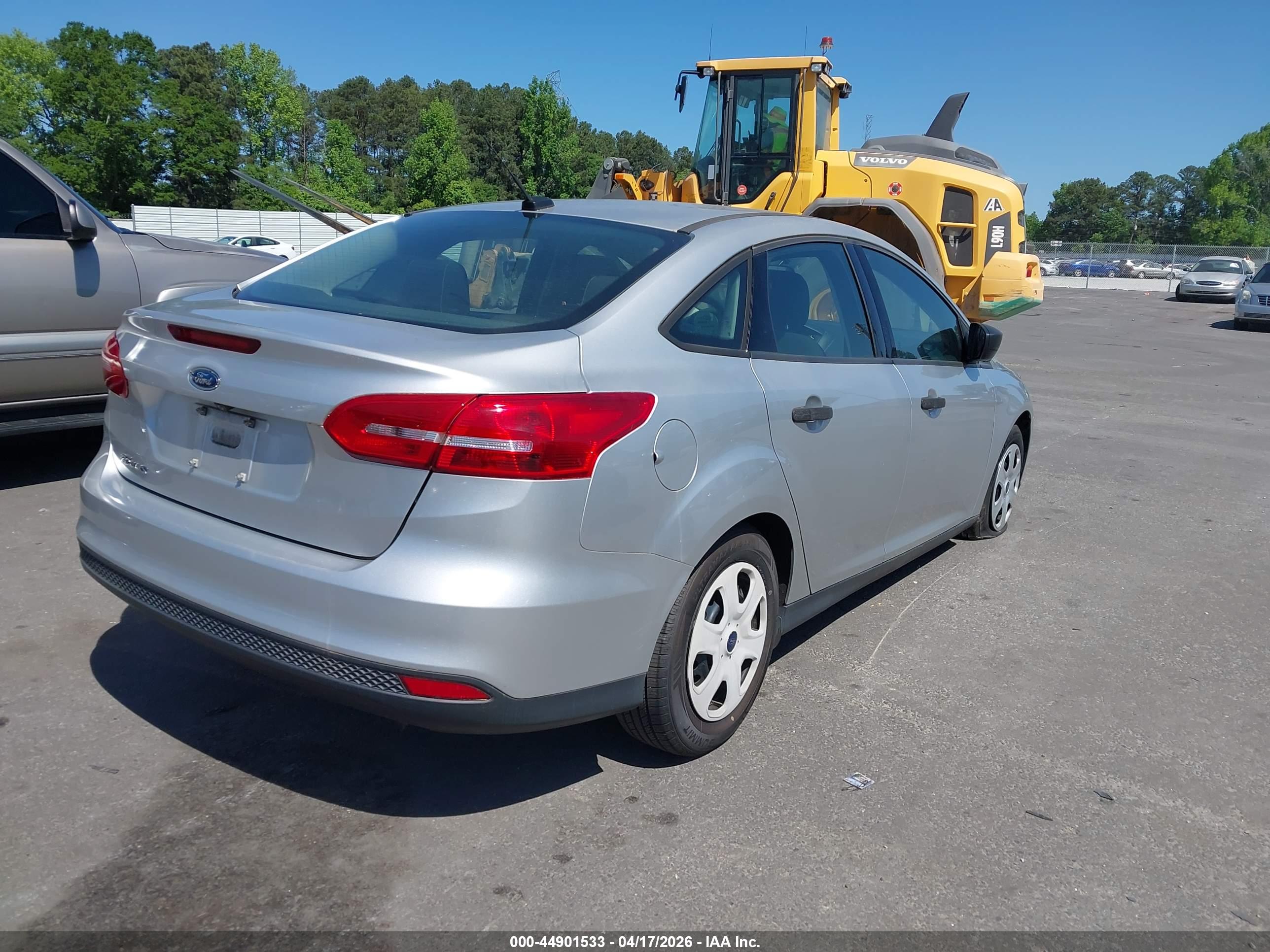 FORD FOCUS image 4