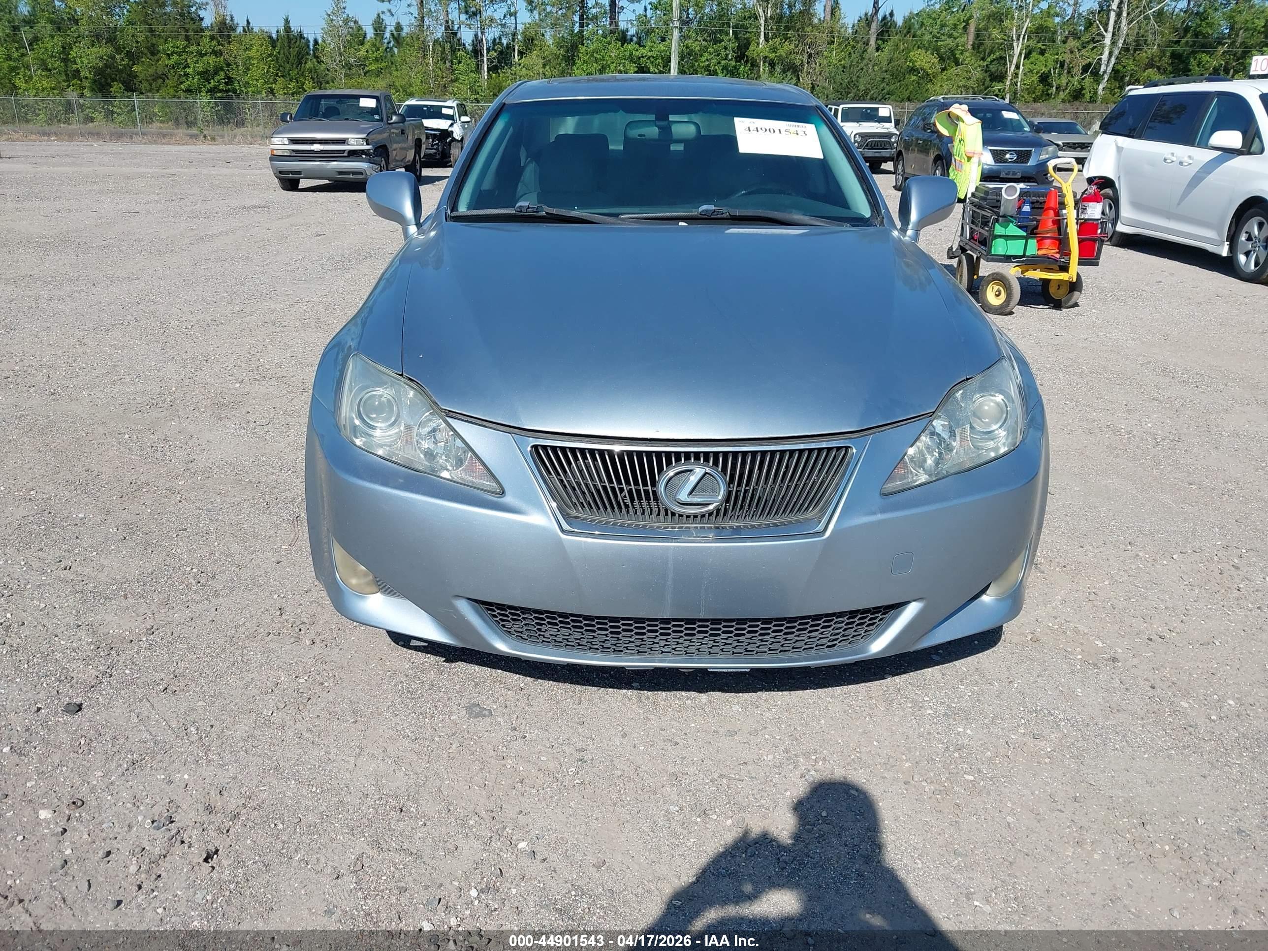 LEXUS IS image 6