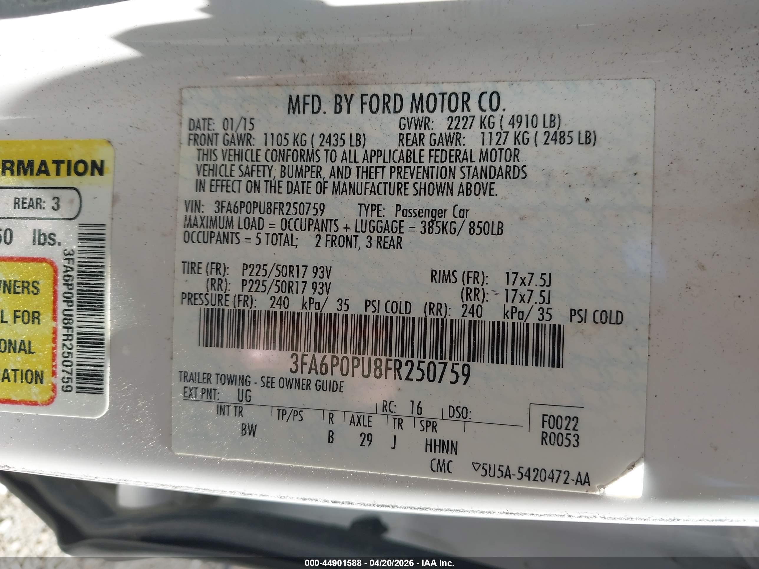 FORD FUSION image 9