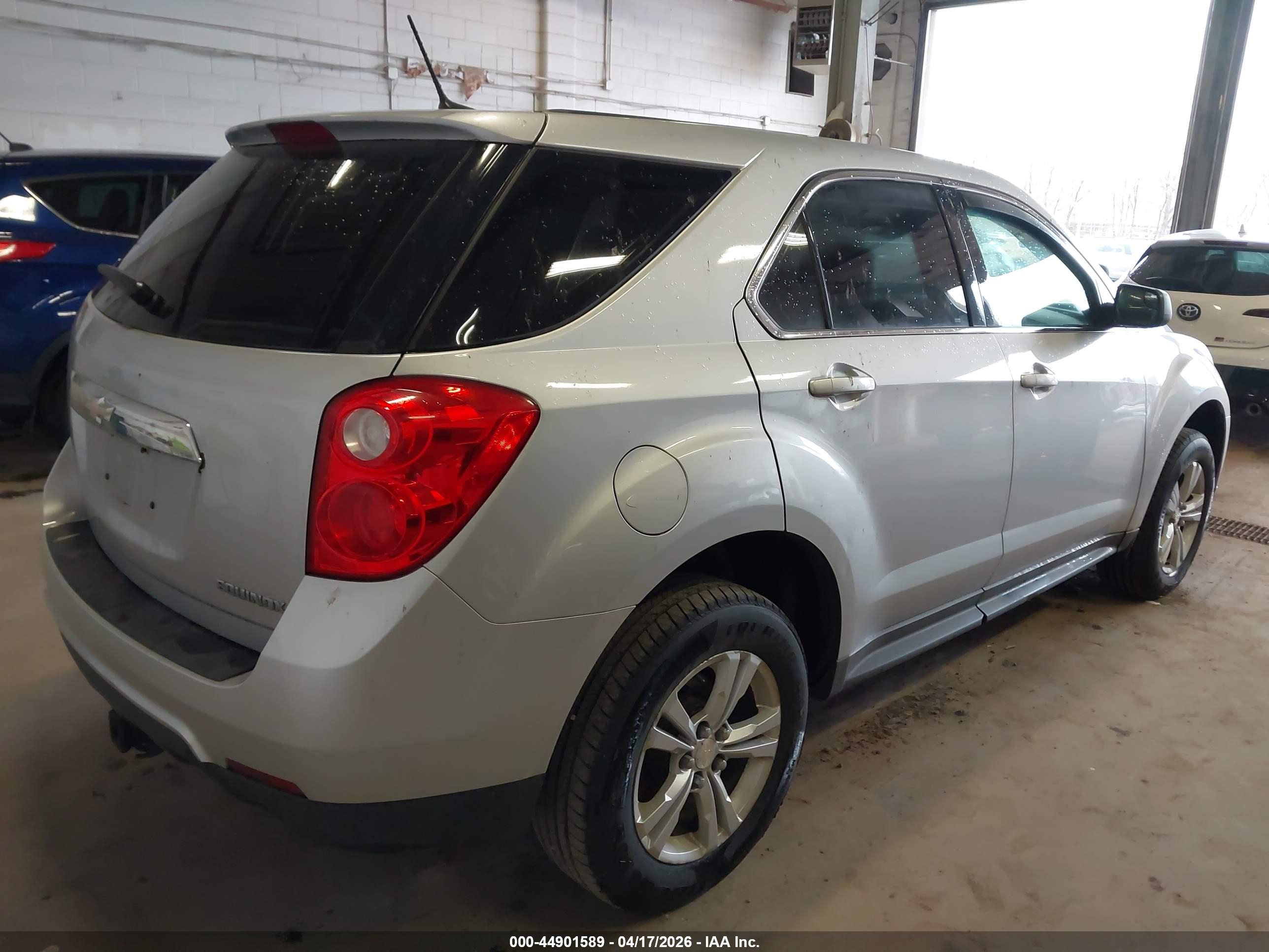 CHEVROLET EQUINOX image 4