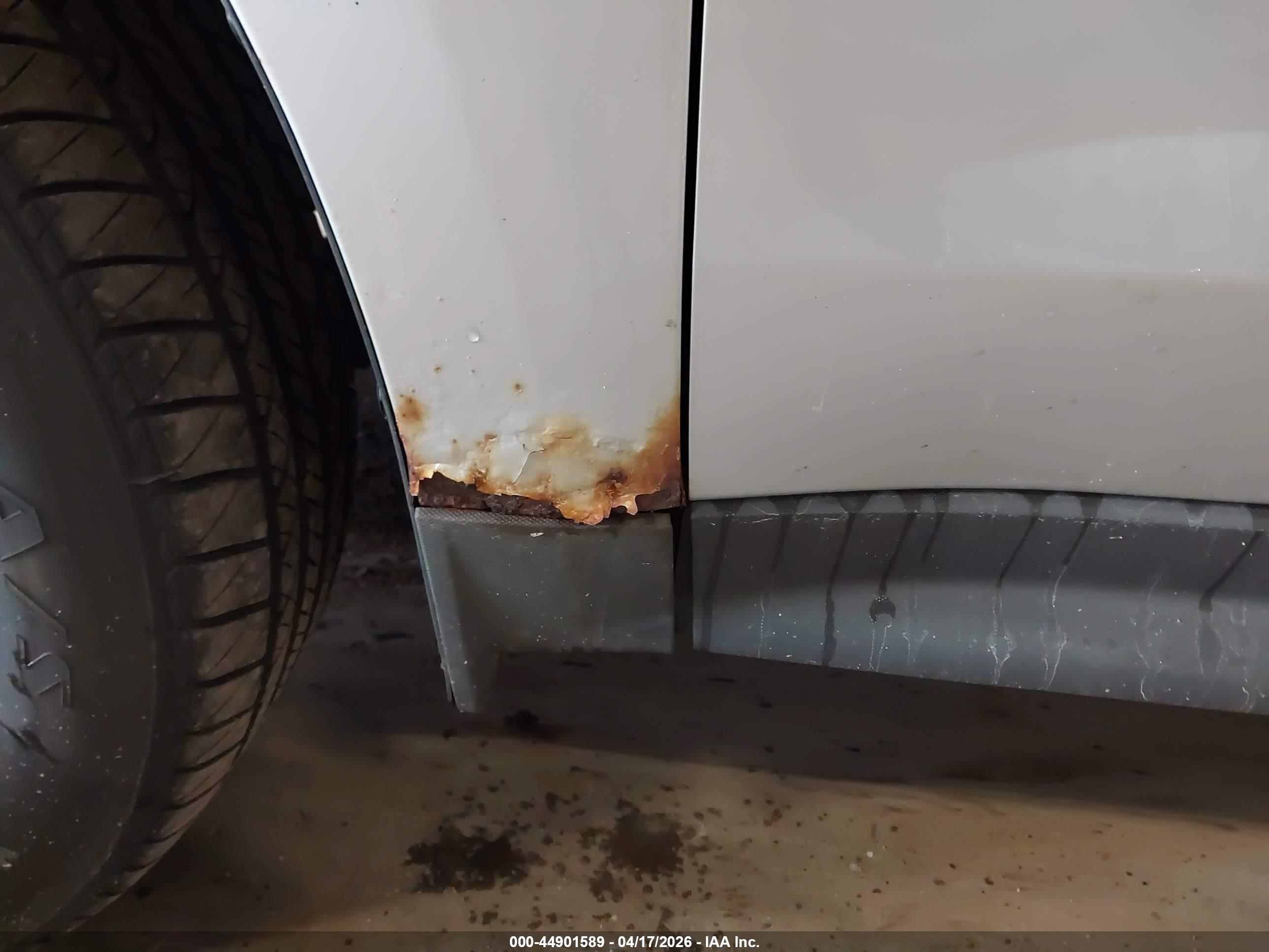 CHEVROLET EQUINOX image 6