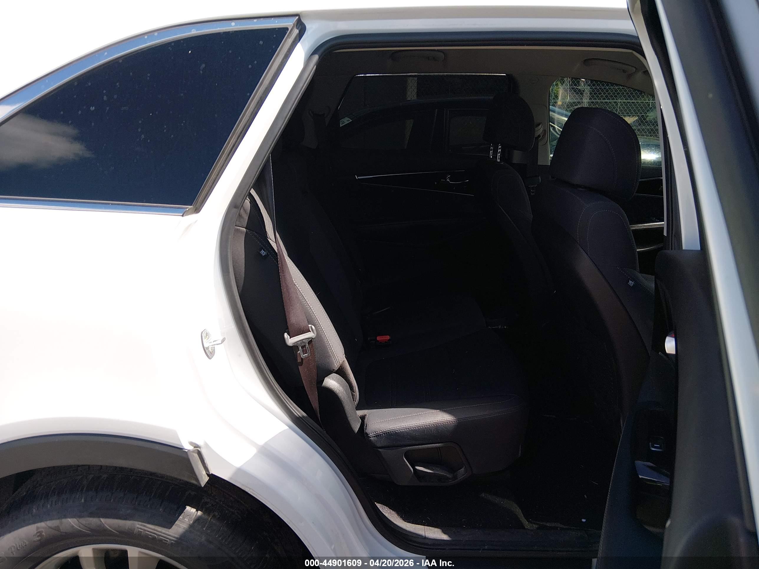 KIA SORENTO image 8
