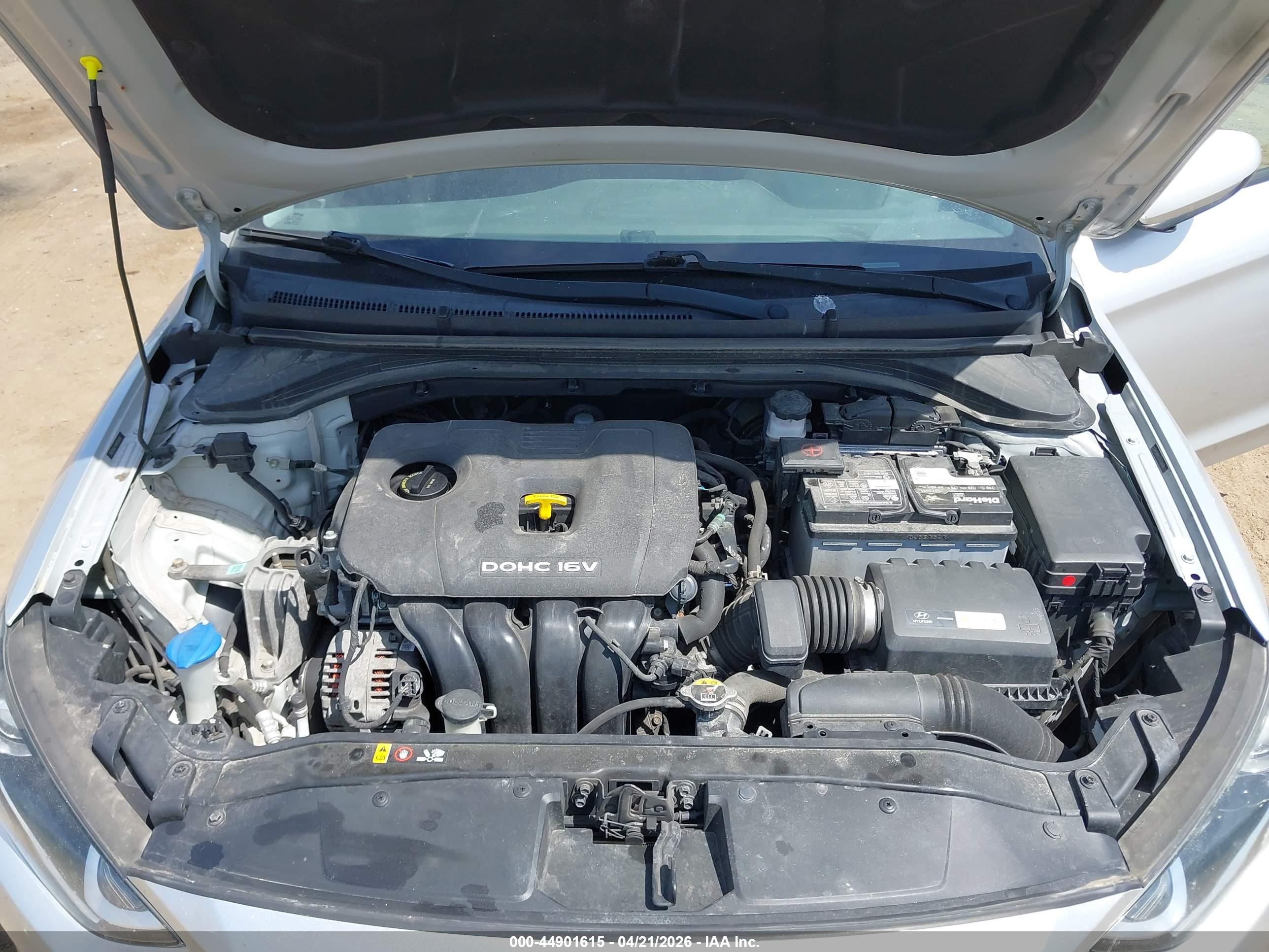 HYUNDAI ELANTRA image 10