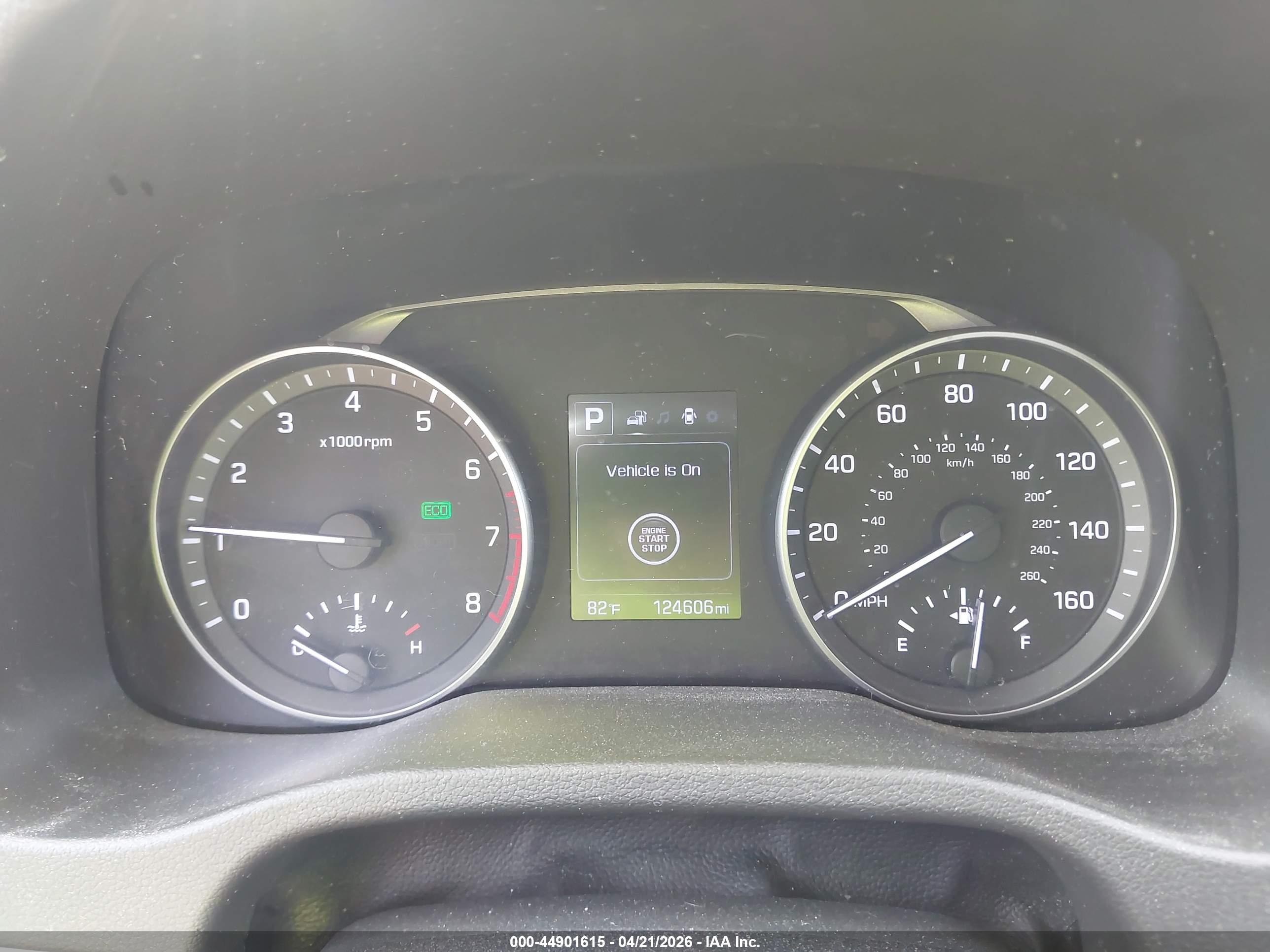 HYUNDAI ELANTRA image 7