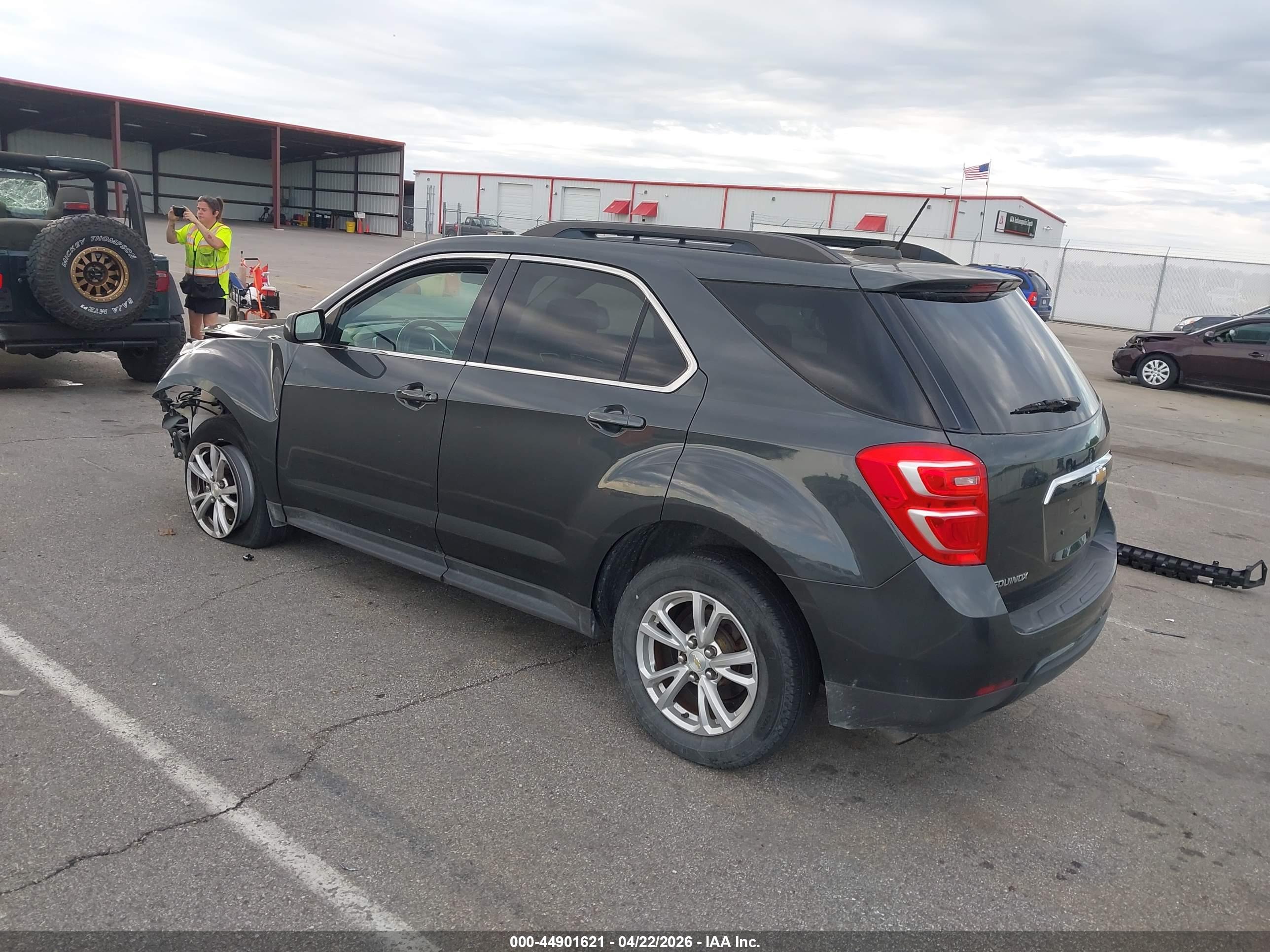 CHEVROLET EQUINOX image 3
