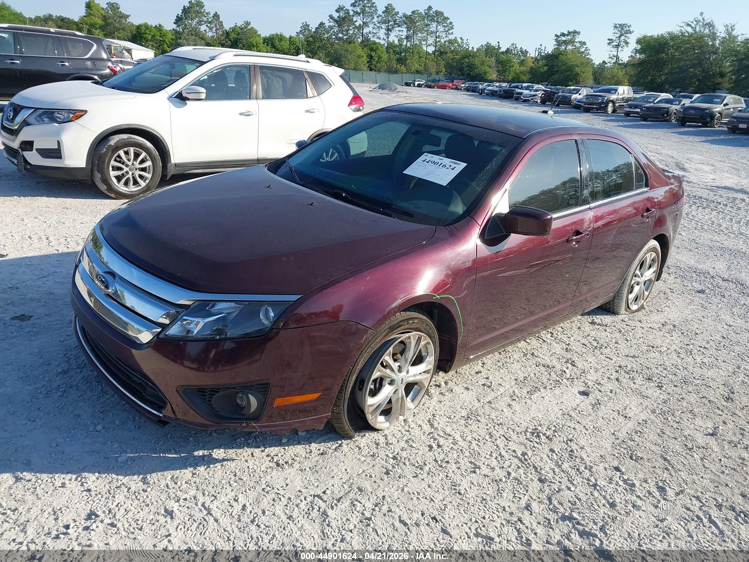 FORD FUSION image 2