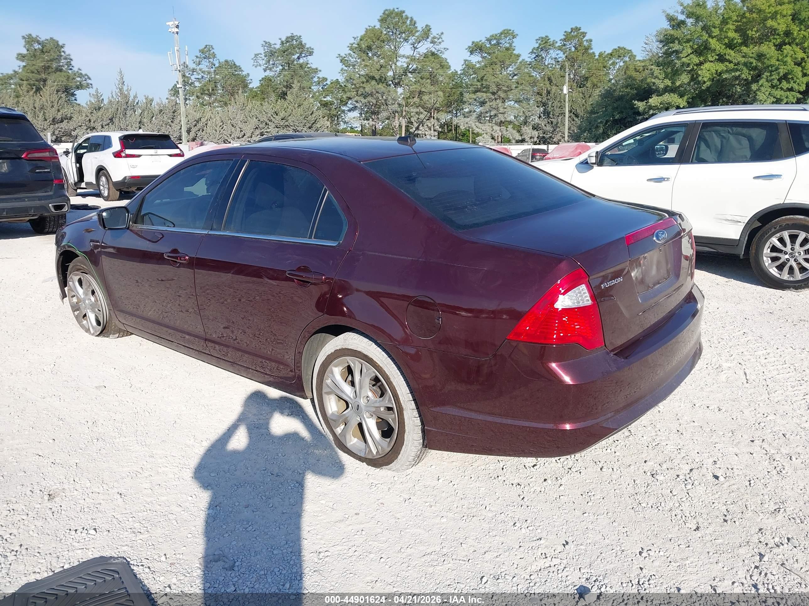 FORD FUSION image 3