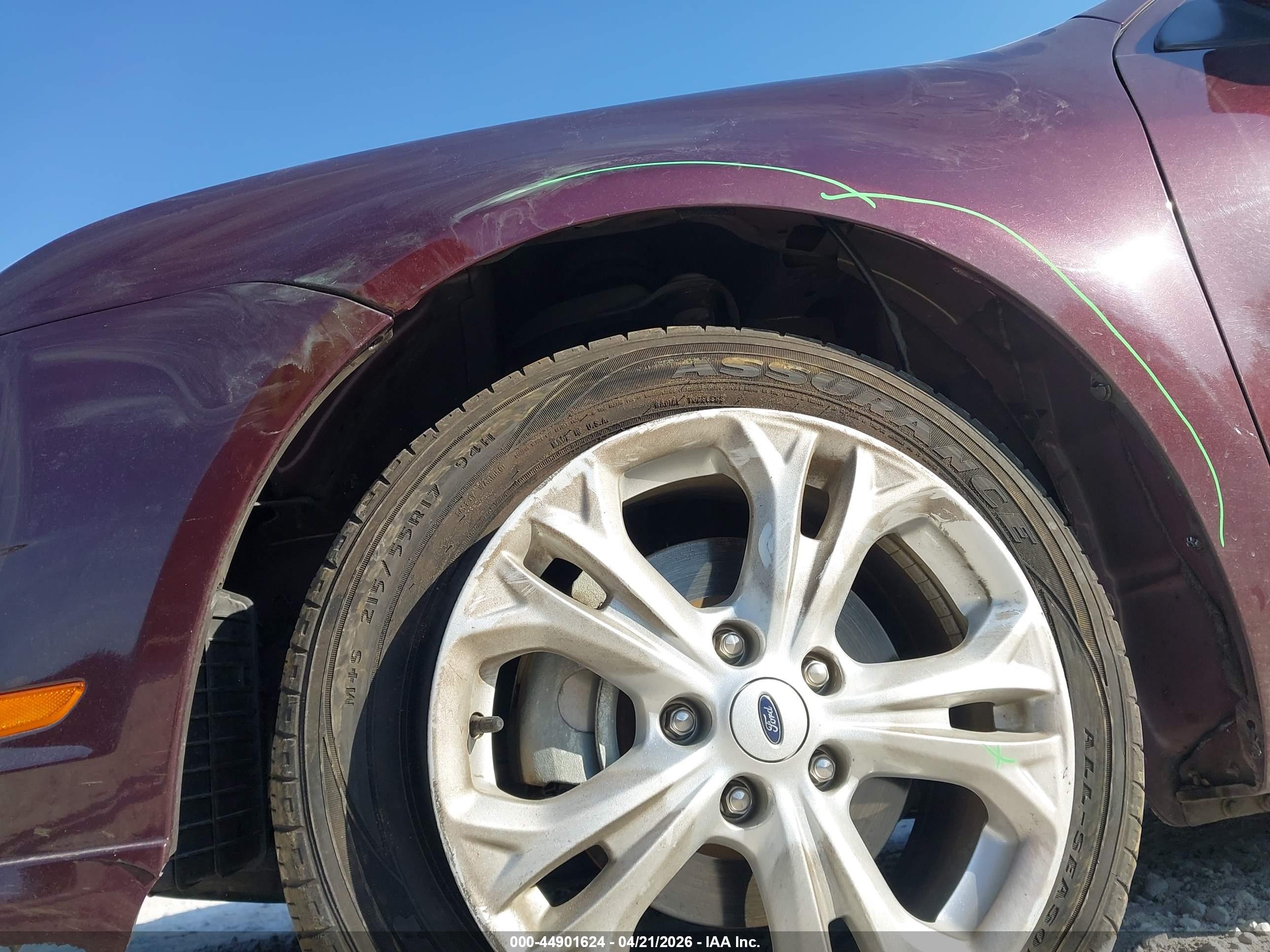 FORD FUSION image 6