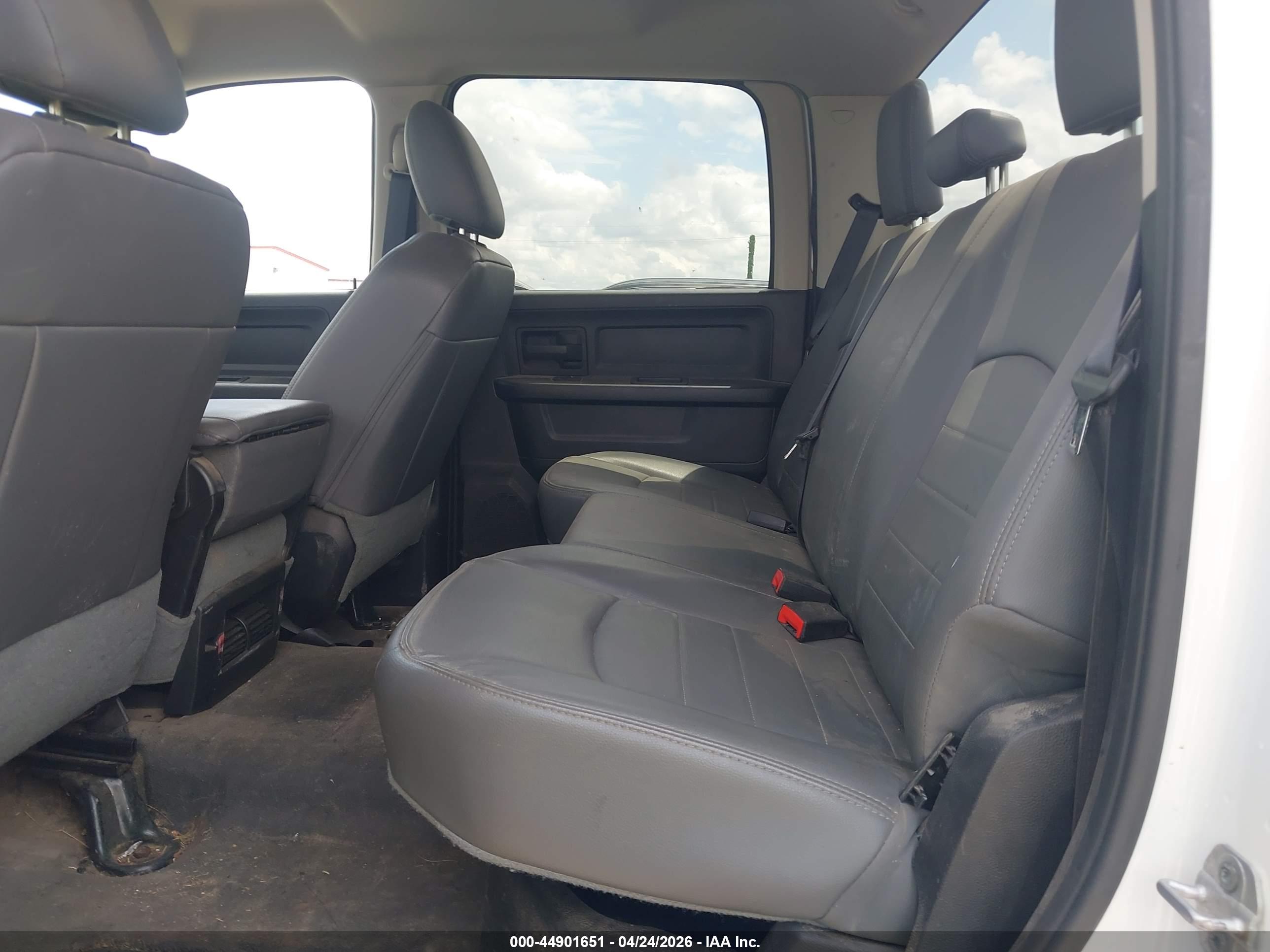 RAM 2500 image 8