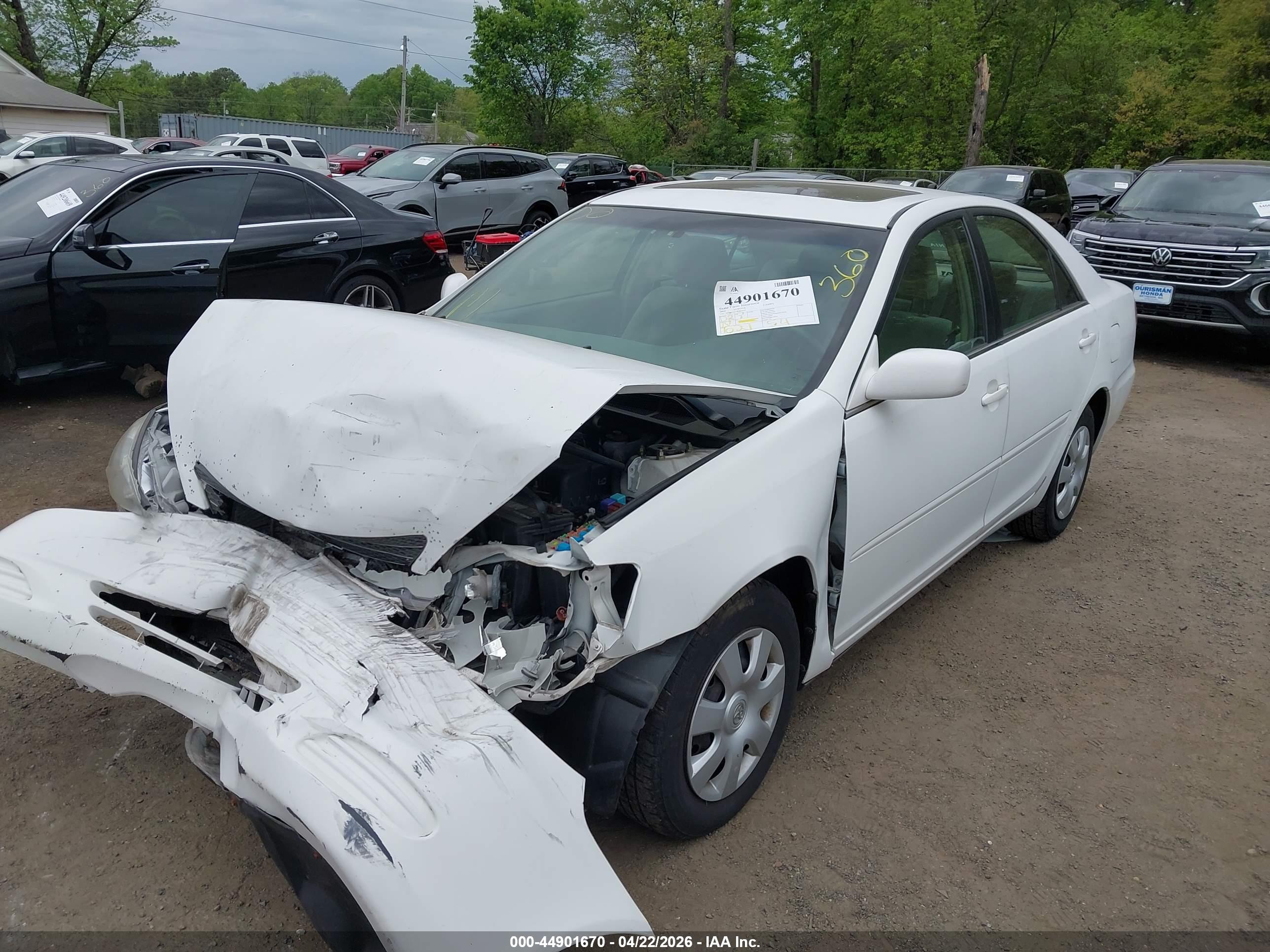 TOYOTA CAMRY image 2