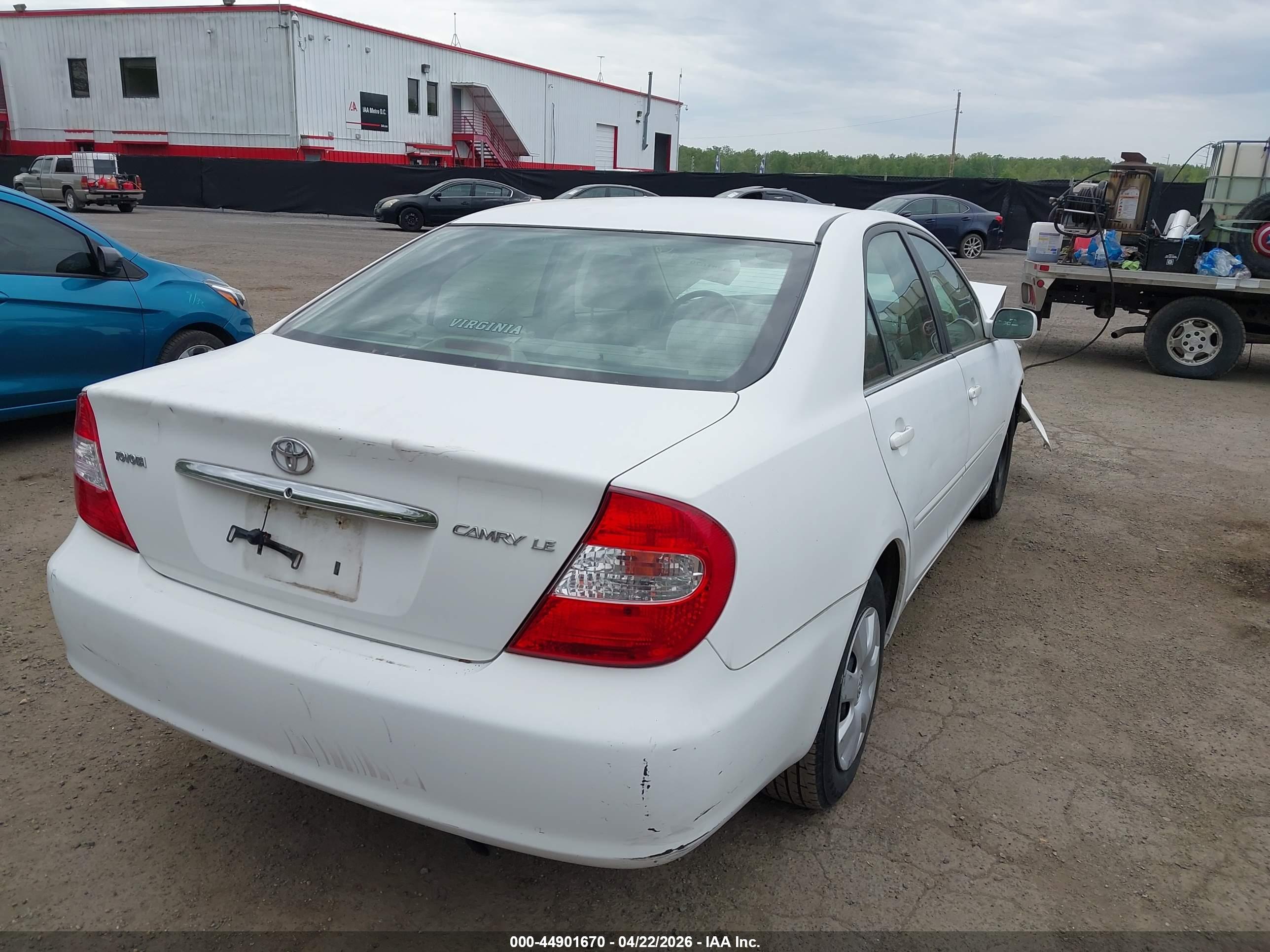 TOYOTA CAMRY image 4